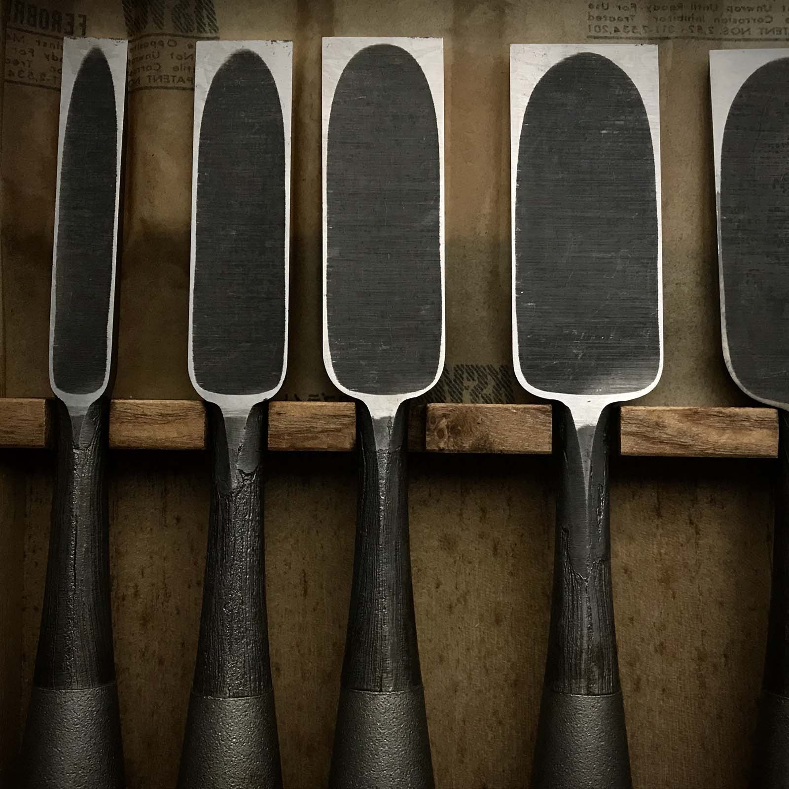 Kanehiro Timber chisels set with Traditional Japanese iron 兼弘 和鉄 叩き組鑿 六本組 Unused Tatakinomi