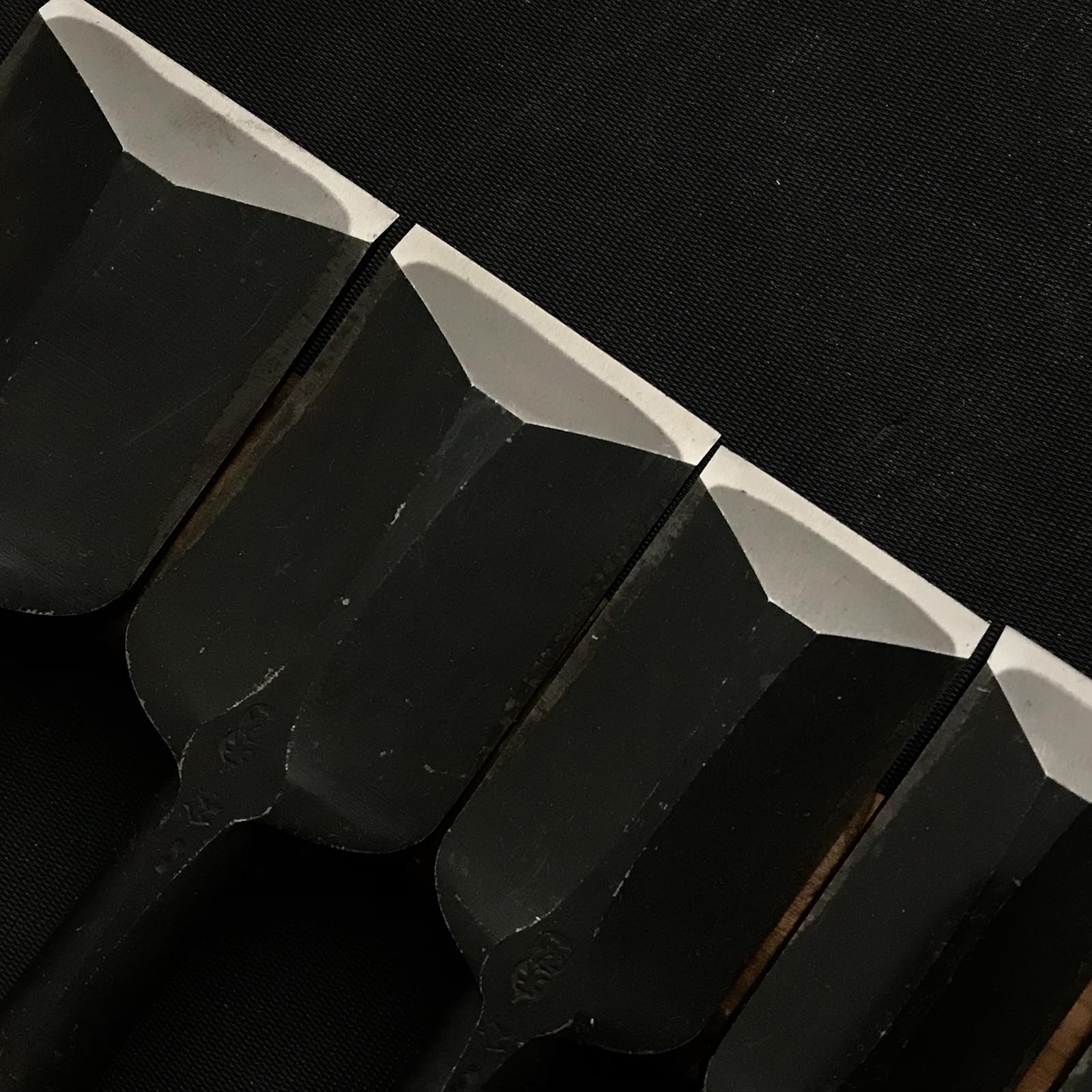 Old stock Tenhiro Dovetail Bench chisels set Rosewood handle 天弘 山崎信次作 鎬型追入10本組鑿 紫檀柄 Shinoginomi