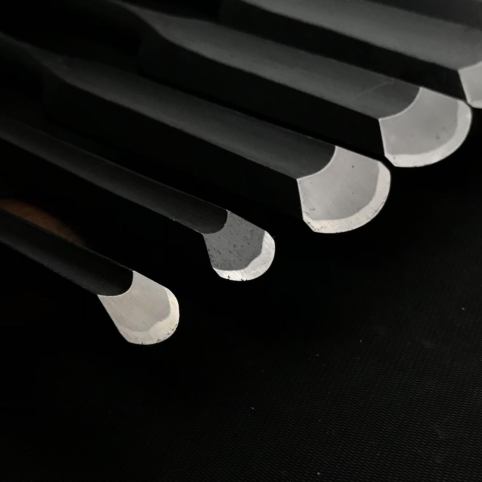 Old stock Kunitsuru Soto maru chisels set with white steel 掘出し物 國鶴 外丸叩き鑿 7本組 Sotomarunomi