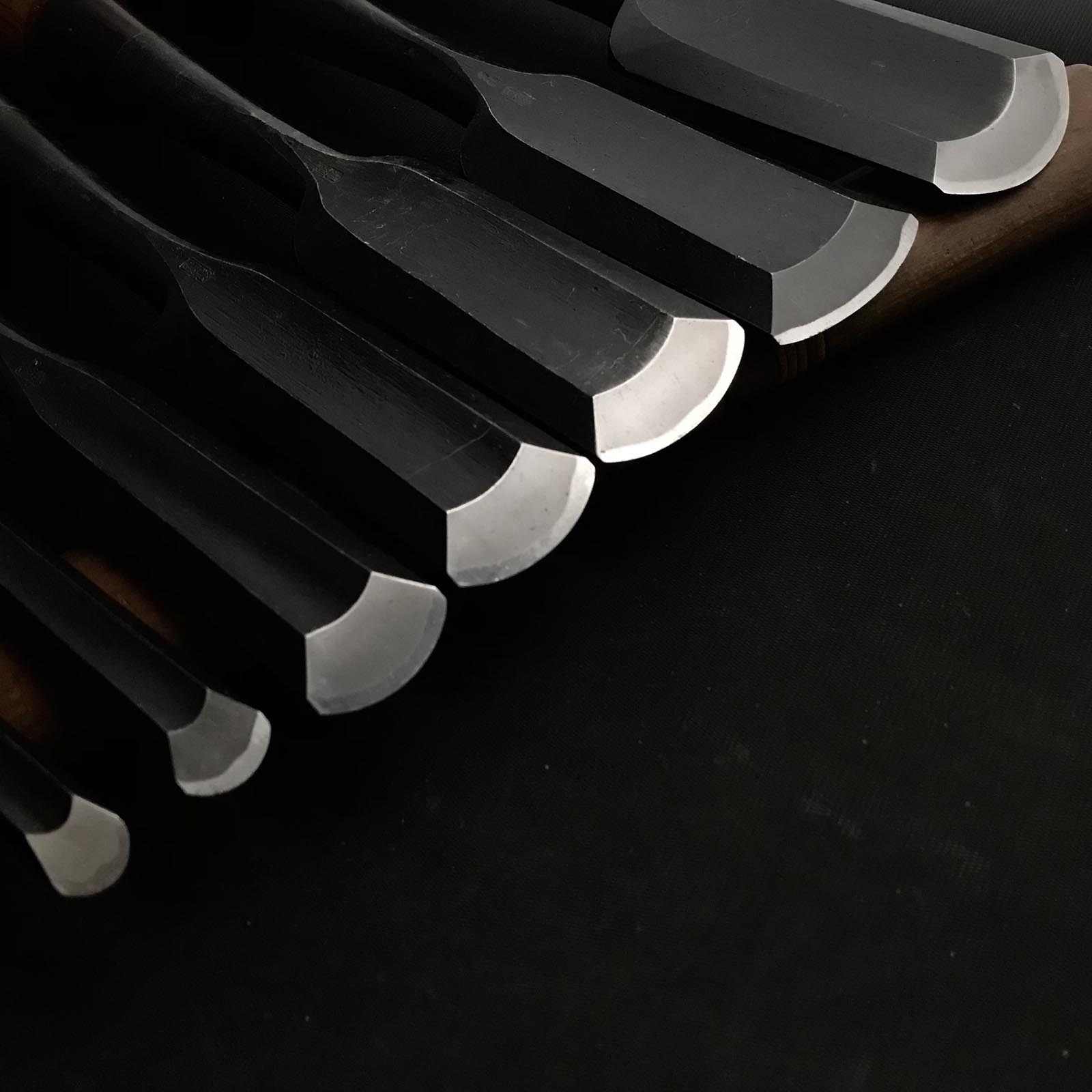 Old stock Kunitsuru Soto maru chisels set with white steel 掘出し物 國鶴 外丸叩き鑿 7本組 Sotomarunomi