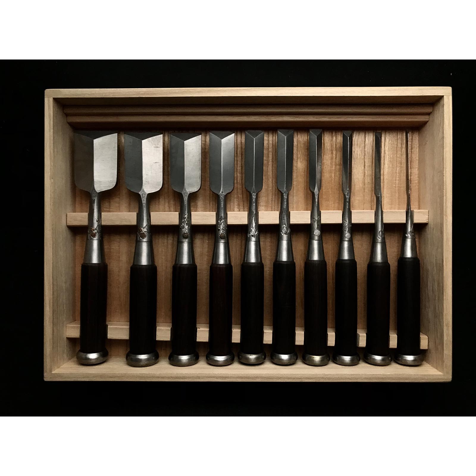 古株 越高 アリ ベンチノミセット 紫檀柄 掘り出し物 越孝 磨仕上 鎬型追入10本組鑿 紫檀柄 しのぎのみ