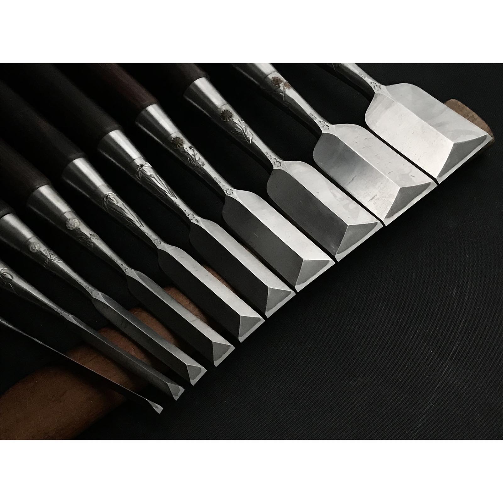 古株 越高 アリ ベンチノミセット 紫檀柄 掘り出し物 越孝 磨仕上 鎬型追入10本組鑿 紫檀柄 しのぎのみ