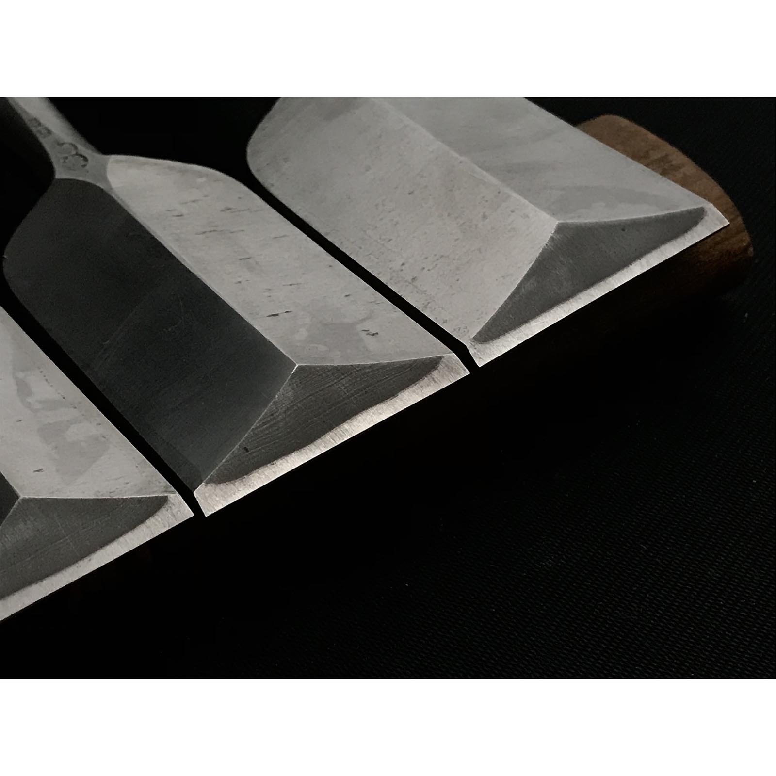 古株 越高 アリ ベンチノミセット 紫檀柄 掘り出し物 越孝 磨仕上 鎬型追入10本組鑿 紫檀柄 しのぎのみ