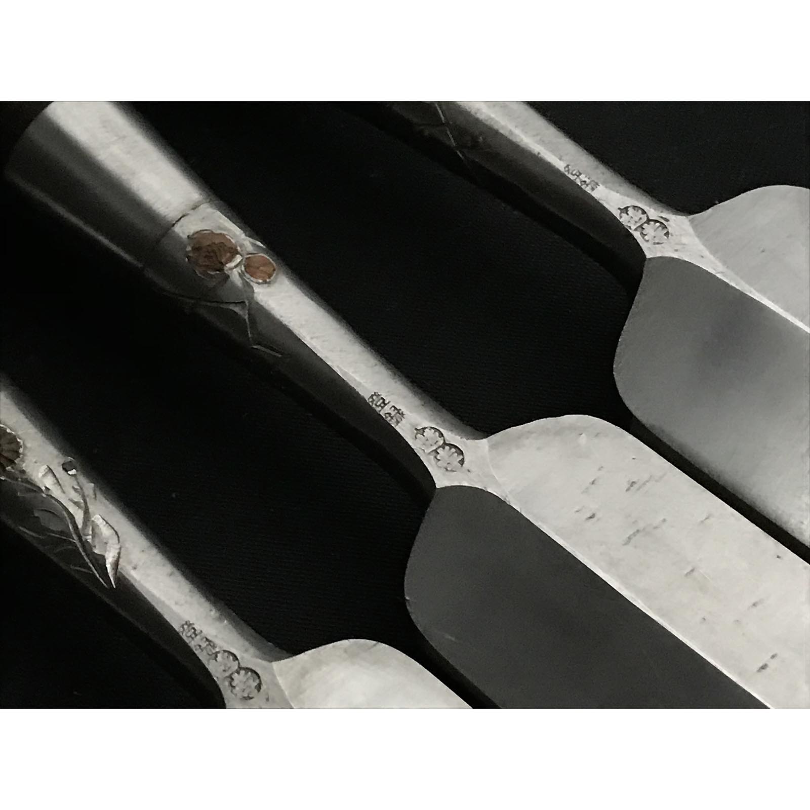 古株 越高 アリ ベンチノミセット 紫檀柄 掘り出し物 越孝 磨仕上 鎬型追入10本組鑿 紫檀柄 しのぎのみ