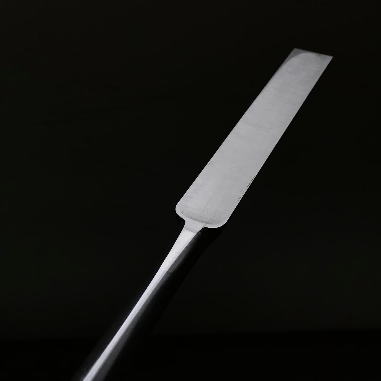 Old stock Fujihara Dovetail Slick Chisels (Ootsuki-nomi, Hontsuki-Nomi) 掘出し物 藤原作 本突き鎬鑿 24mm