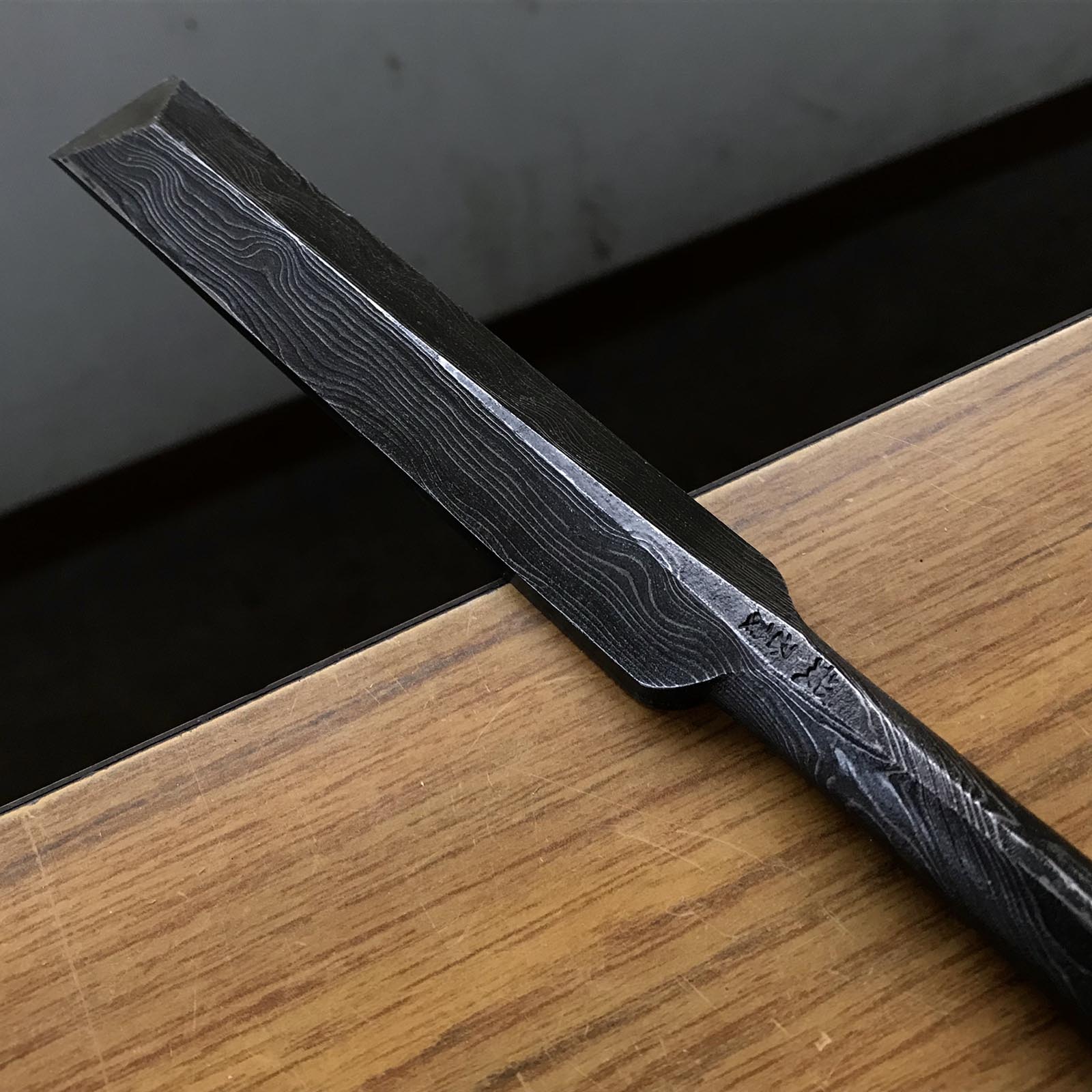 Old stock Kunikei 3rd Generations Special Slick Chisel 掘出し物 三代目國慶作 墨流し 穴屋鑿 24mm