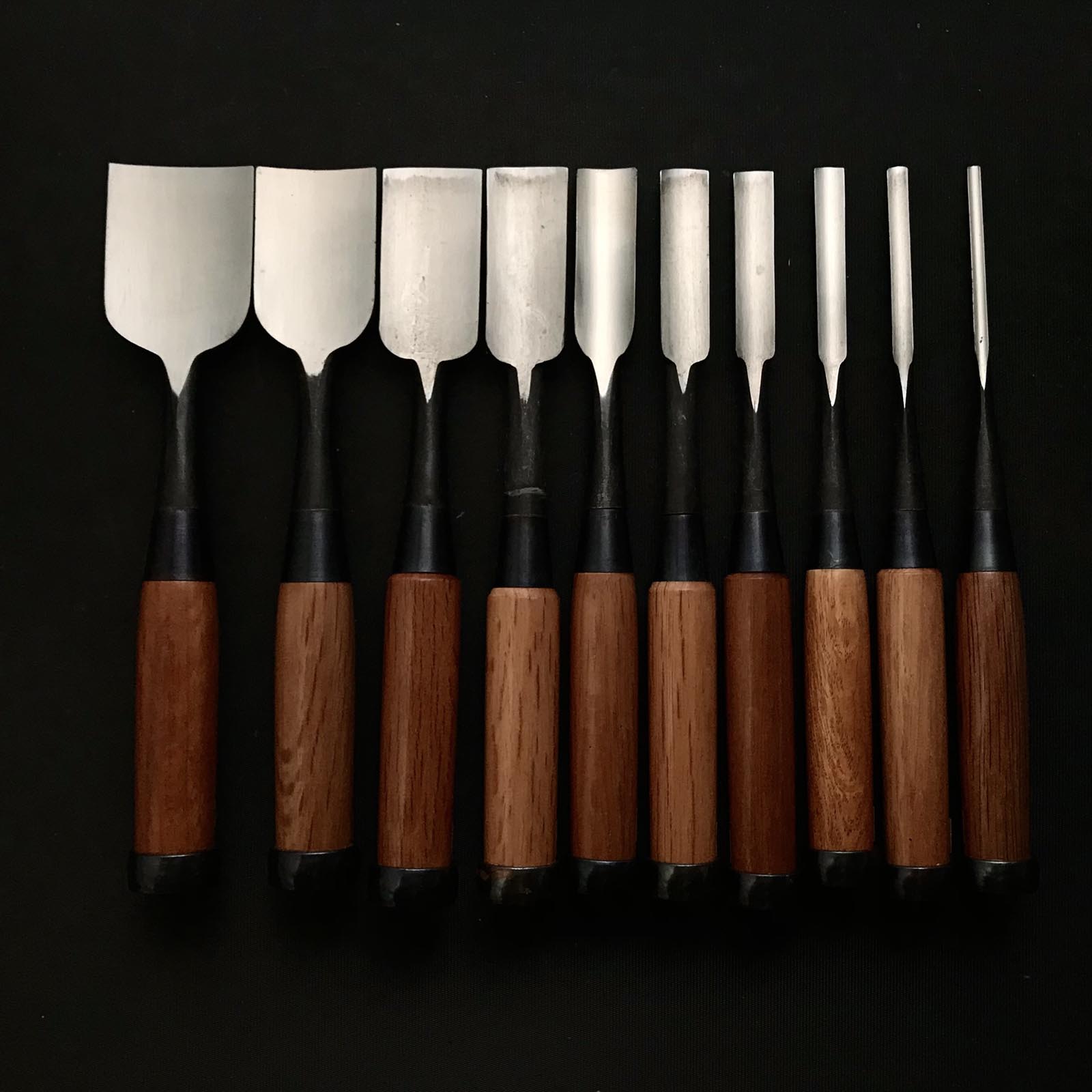 Old stock Uchimaru-Nomi Gouge Chisels set 掘出し物 内丸鑿 10本組鑿