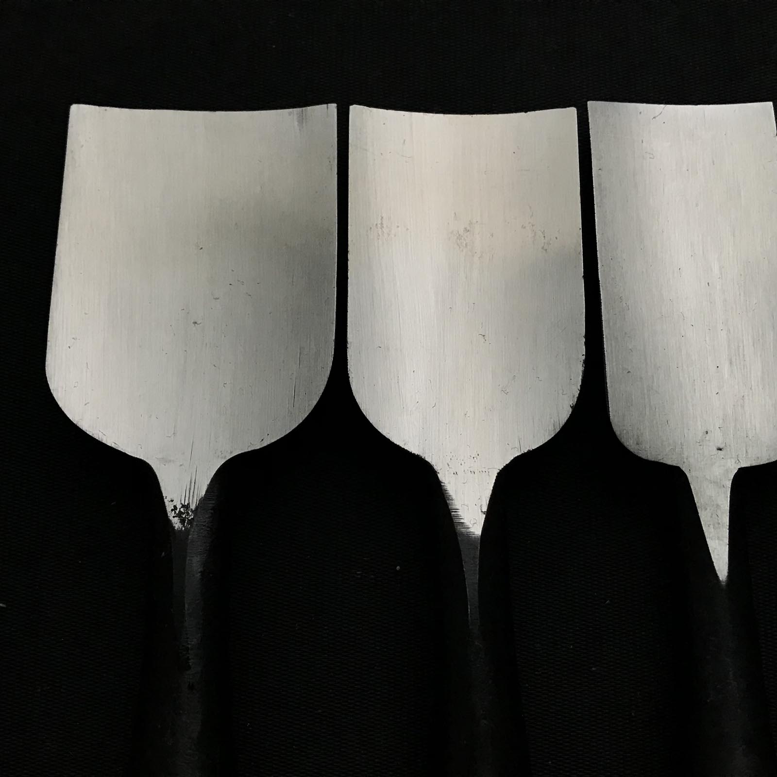 Old stock Uchimaru-Nomi Gouge Chisels (shallow U) 掘出し物 内丸鑿 浅丸 42,36,30,24,18,15,12,9mm