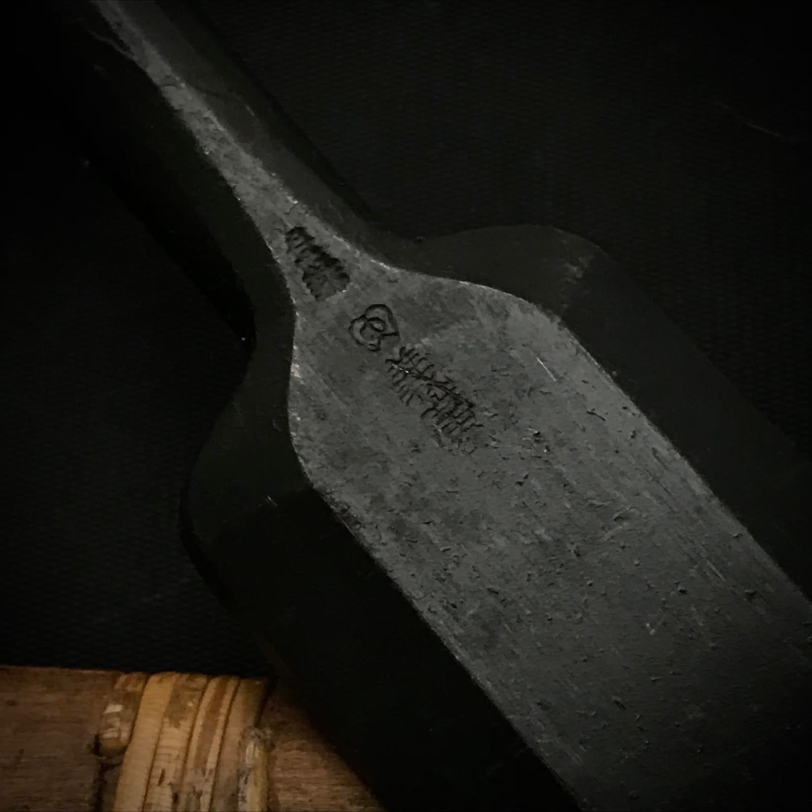 Old stock Yoshihiro Medium timber chisels 掘出し物 義廣 中叩鑿 36mm
