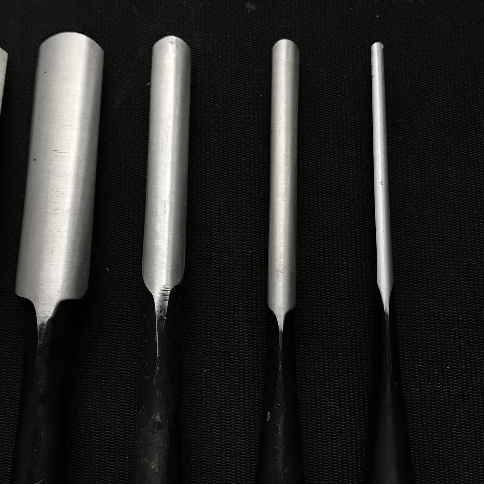 Old stock Yoshihiro Sotomaru chisels with white steel 掘出し物 吉弘 外丸鑿 白紙鋼 42,36,24,15,9mm