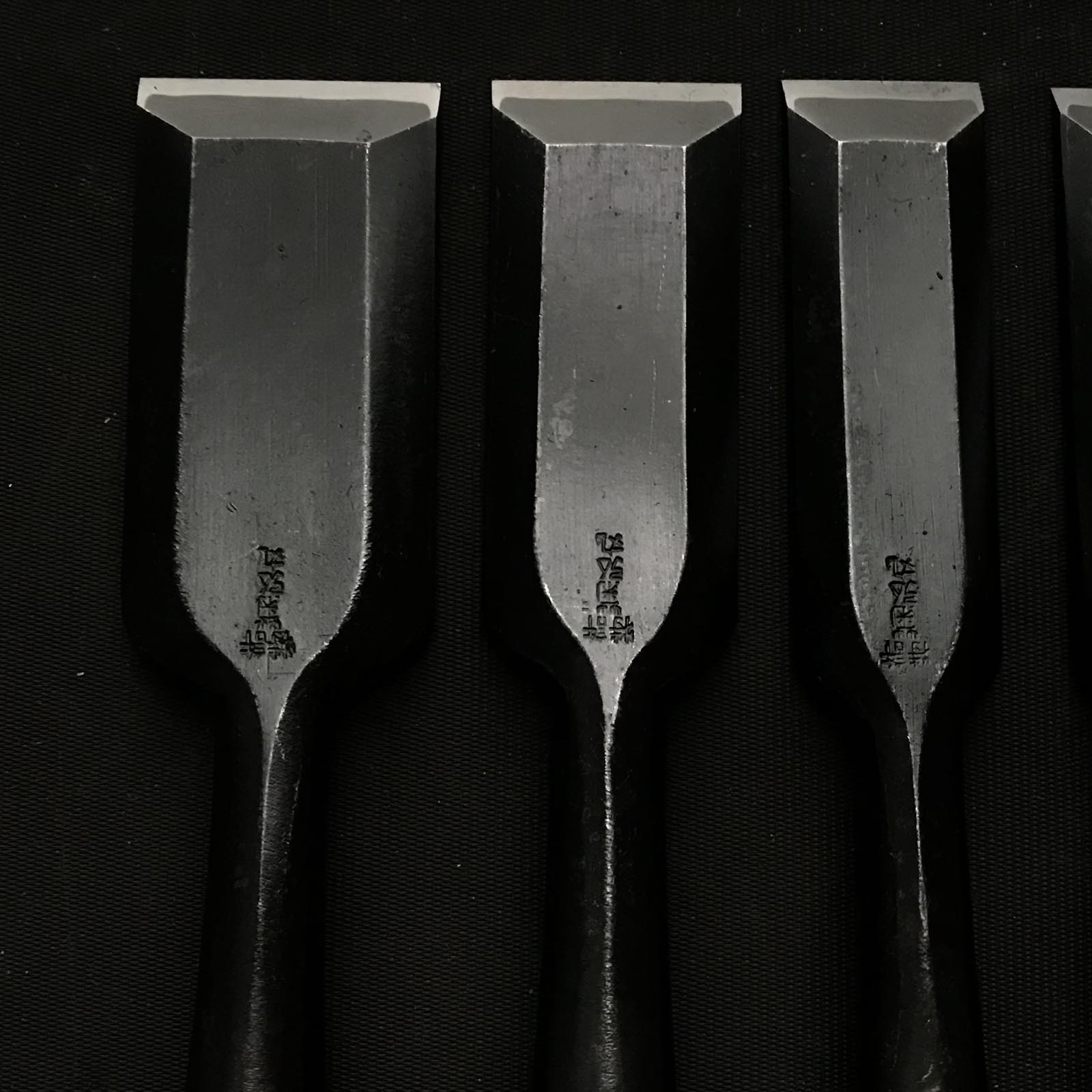 Kikuhiromaru Shorter Timber chisels 菊弘丸 中叩き鑿 Chutatakinomi 12,15,18,24,30,36mm