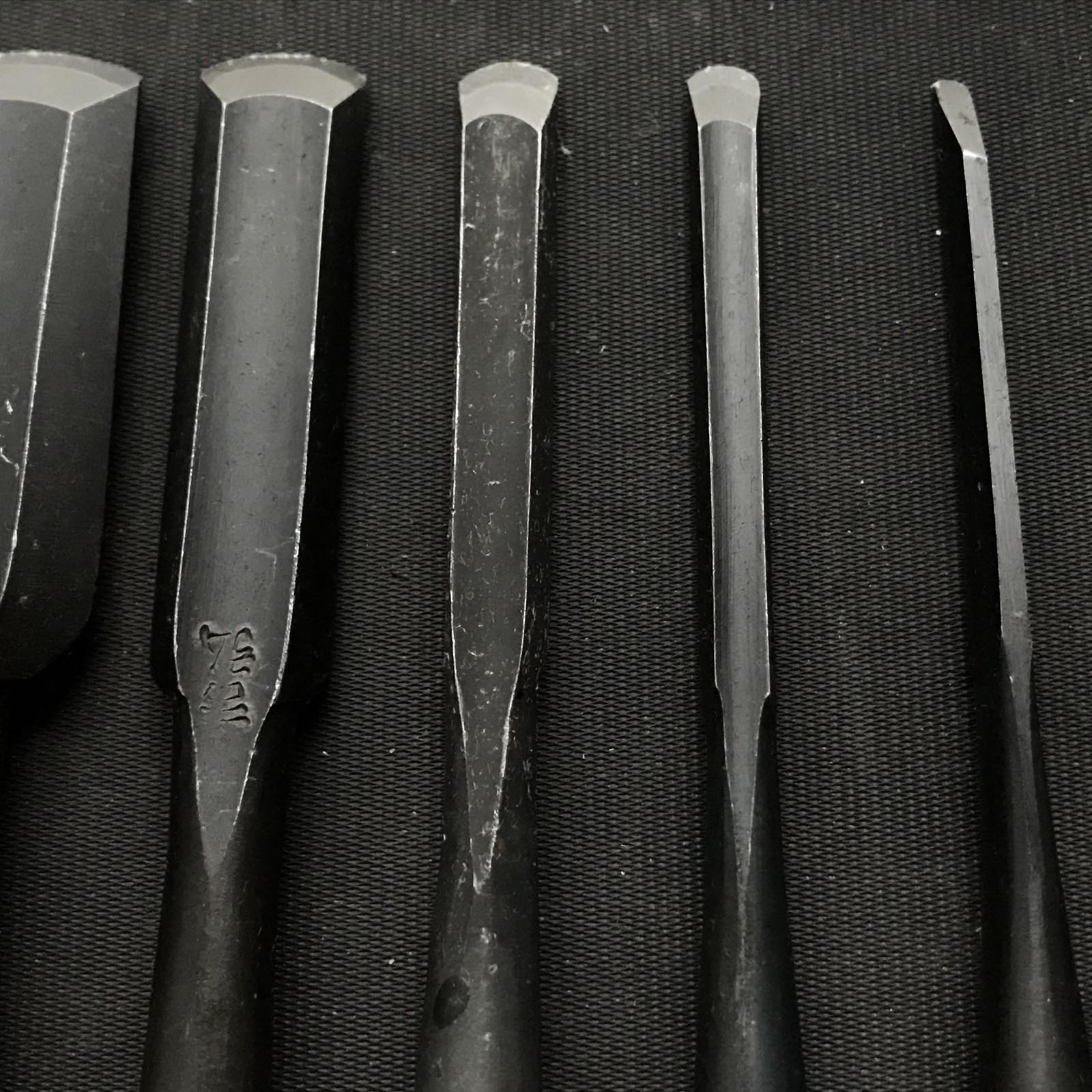 Old stock Yoshihiro Sotomaru chisels with white steel 掘出し物 吉弘 外丸鑿 白紙鋼 42,36,24,15,9mm