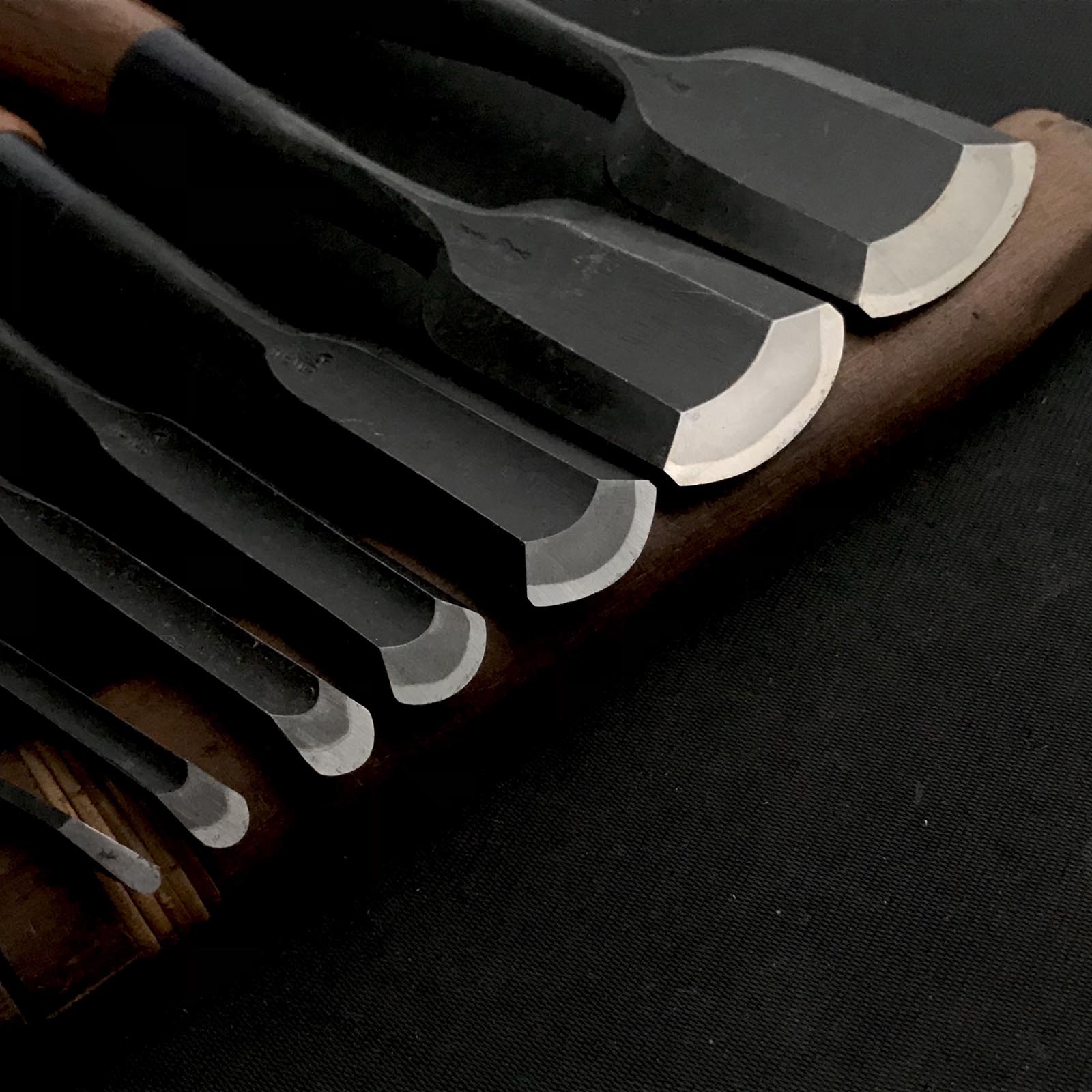Old stock Yoshihiro Sotomaru chisels with white steel 掘出し物 吉弘 外丸鑿 白紙鋼 42,36,24,15,9mm