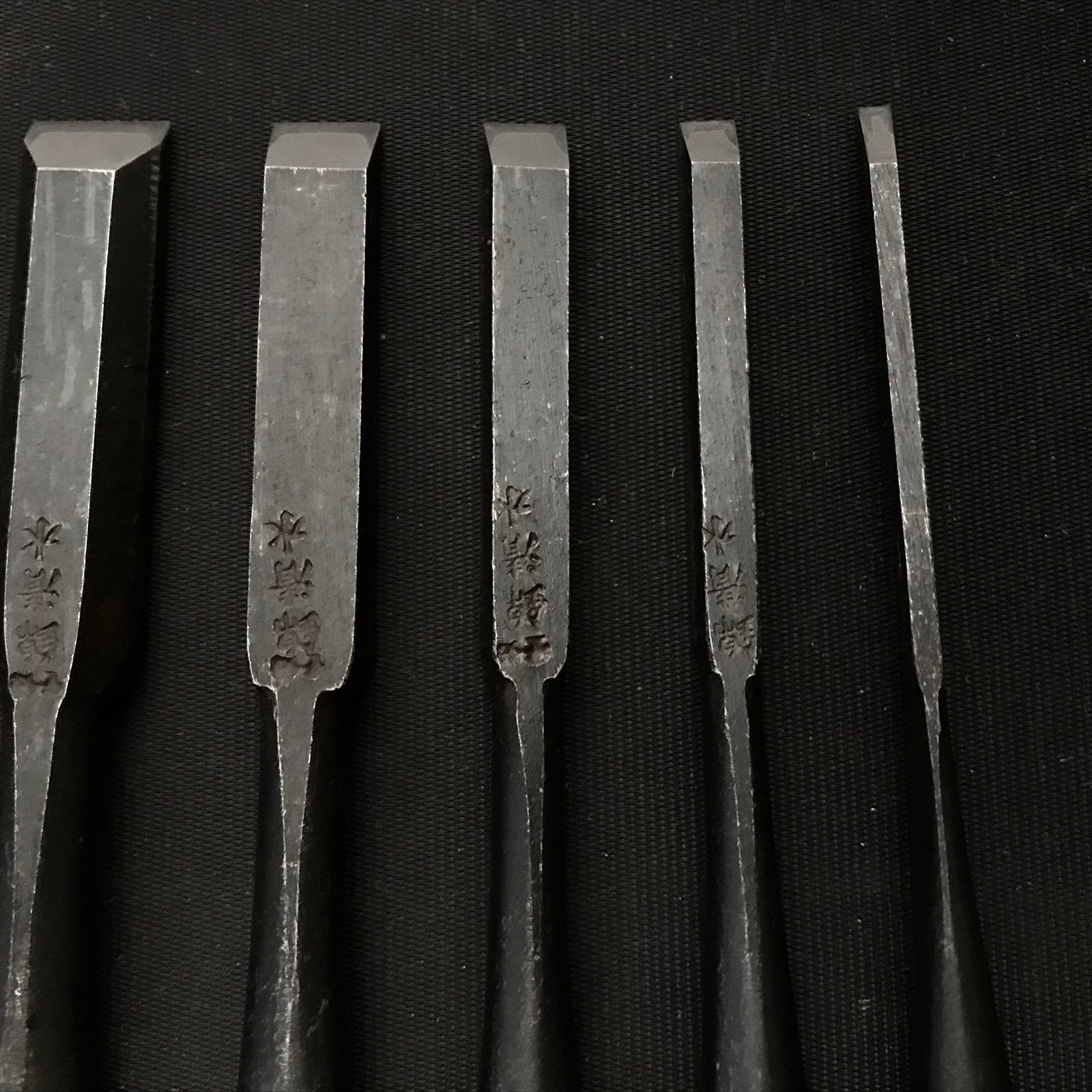 鍛冶屋引退準備最後の二組」錦清水作「廃業予定、最後の二組」 追入組鑿