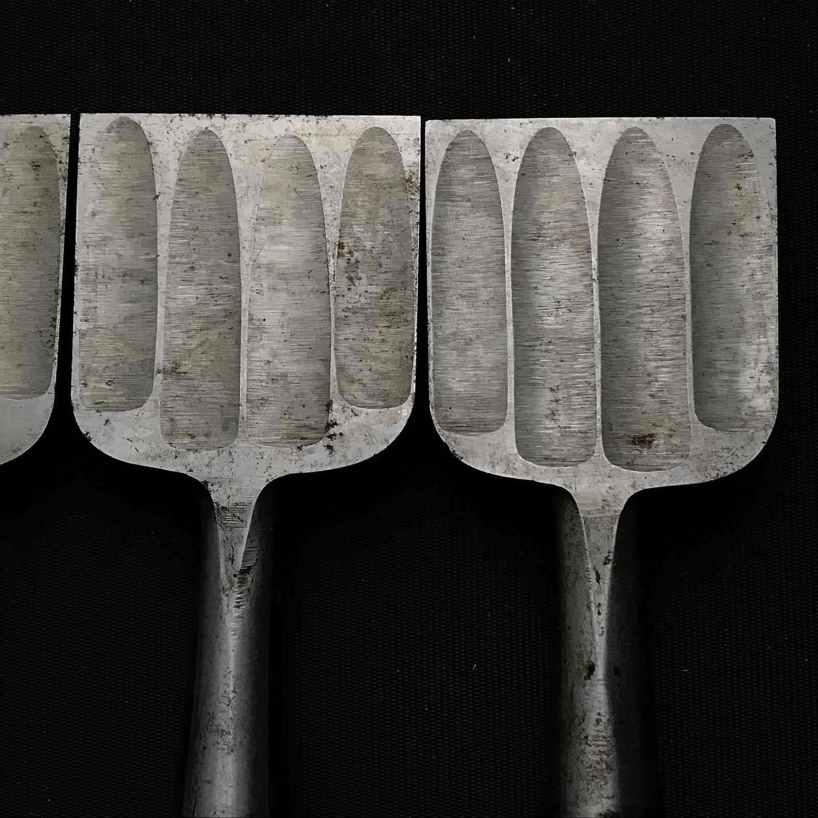 Old stock Kazuyuki Bench chisels(Oirenomi)掘出し物 和之 磨き仕上 四つ裏 追入鑿 54,48,36mm