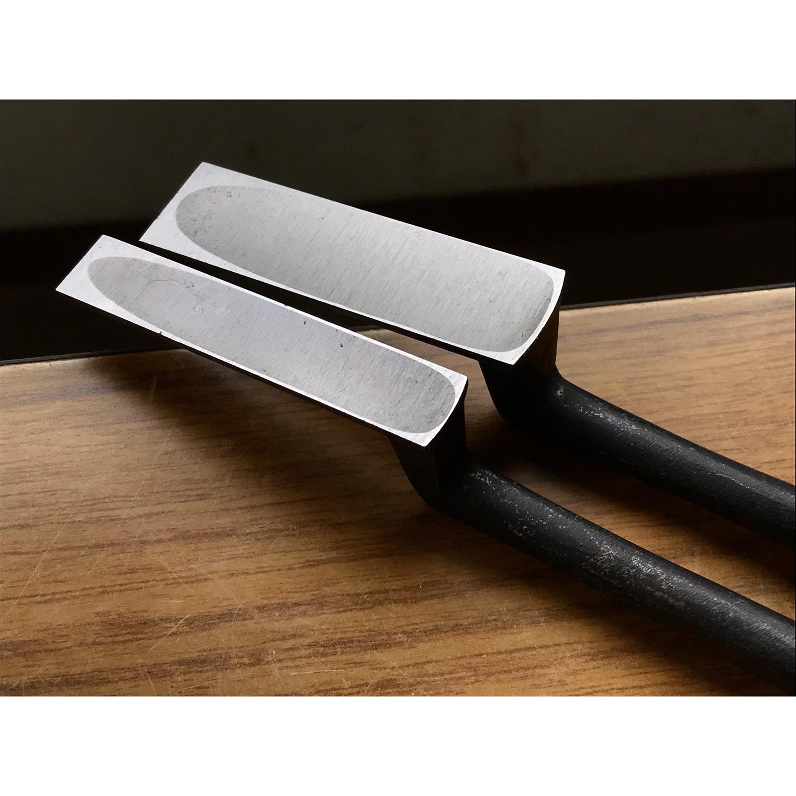 旧在庫 山広 鏝鑿セット(小手のみ) 岡山猛作 掘出し物 岡山猛作 山弘 鏝鑿セット 鎬型 12,18mm