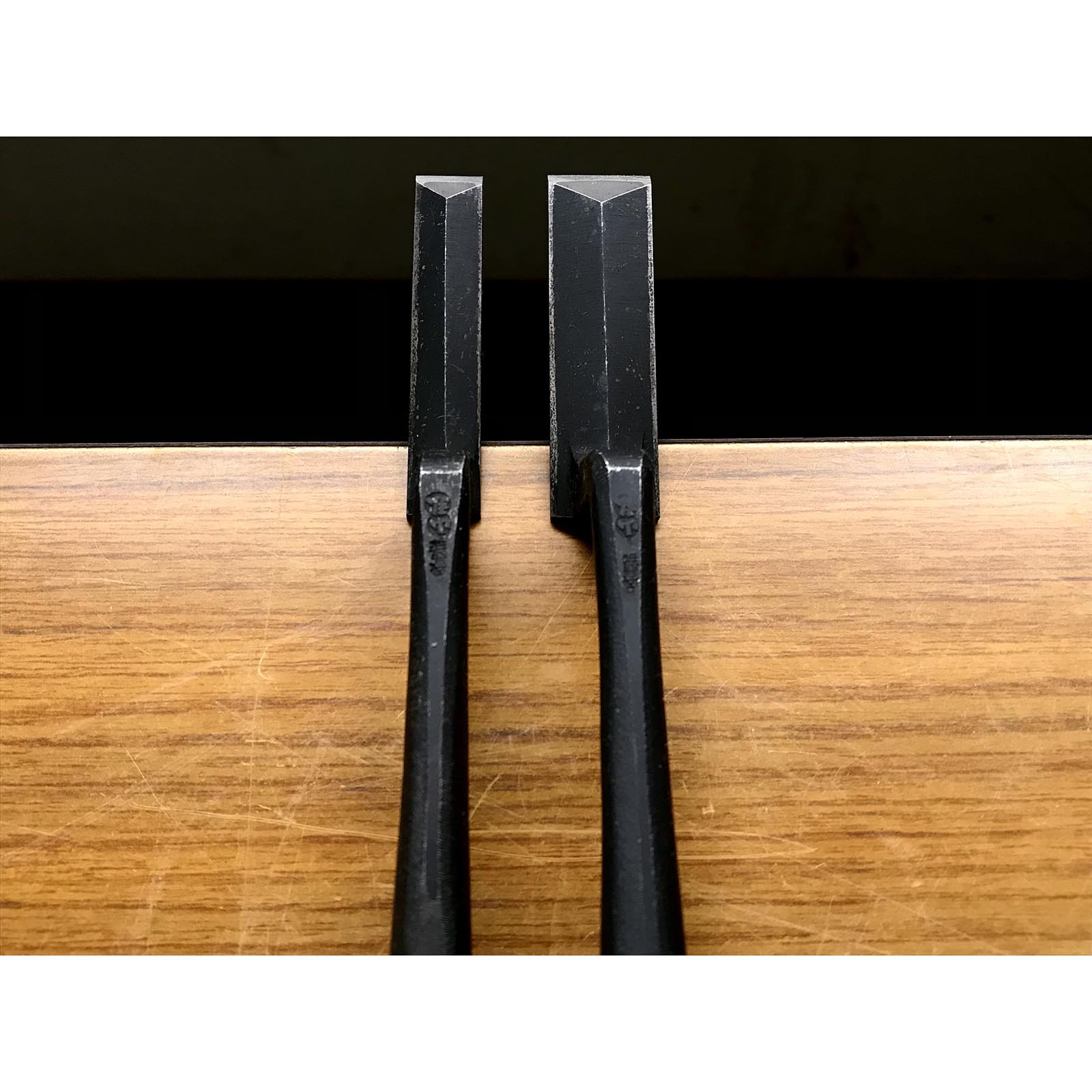 旧在庫 山広 鏝鑿セット(小手のみ) 岡山猛作 掘出し物 岡山猛作 山弘 鏝鑿セット 鎬型 12,18mm