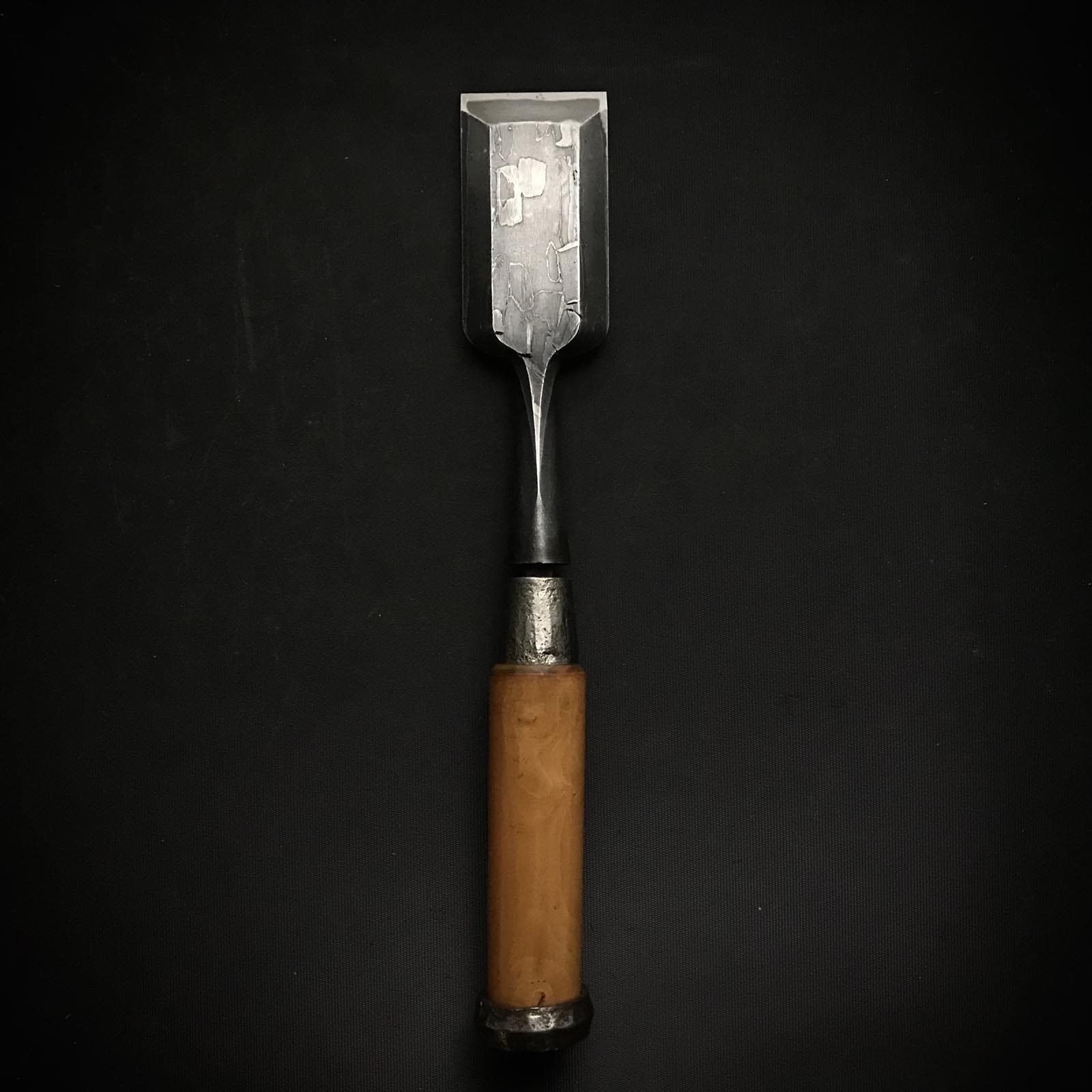 Old stock Kunikei 3rd Generations Special Timber chisels by Ikeda Yoshiro 掘出し物 無二 池田慶郎氏 三代目国慶作 叩鑿 48mm Tatakinomi