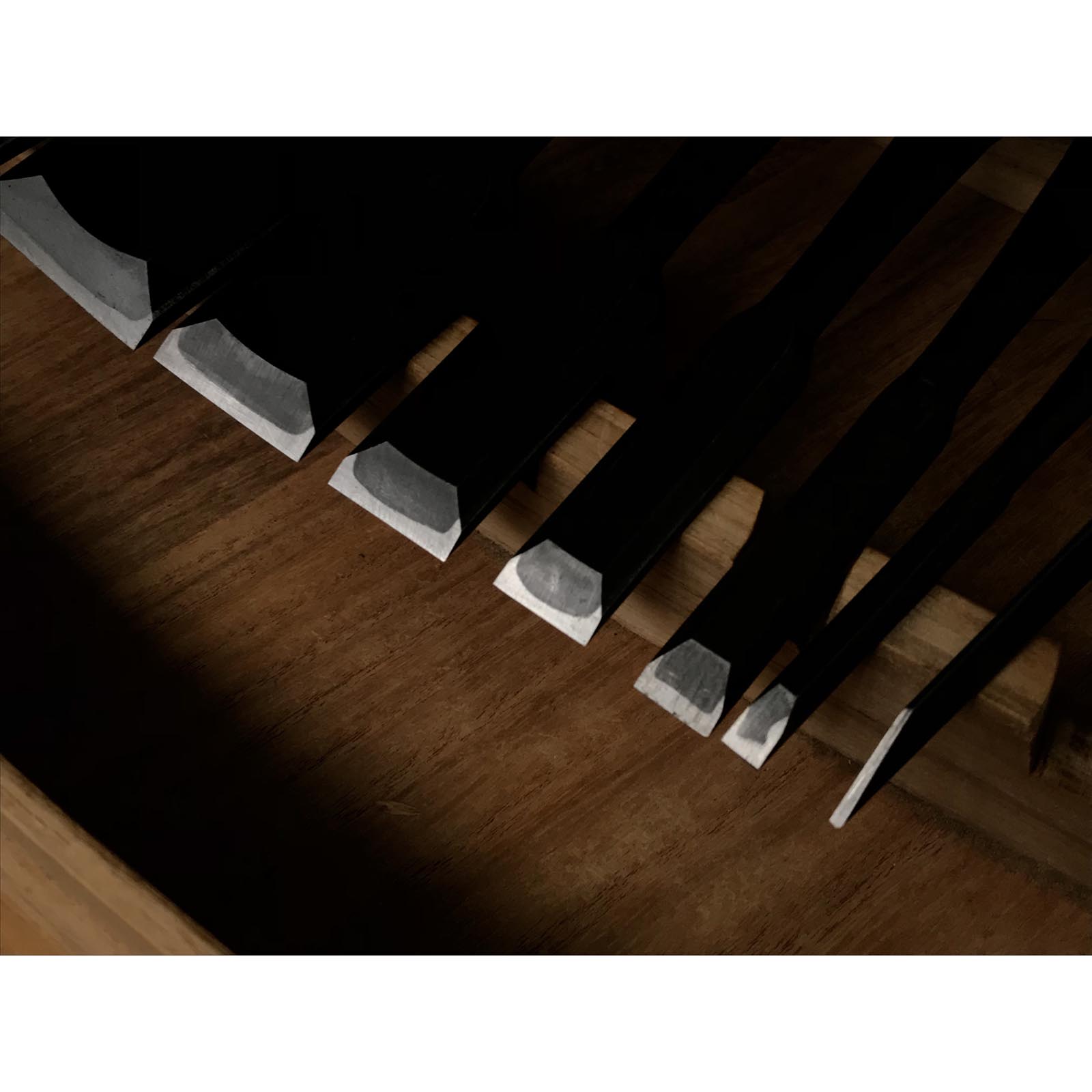 古株 無我 特製船広 ノミセット 掘り出し物 無我 舟弘作 追入15本組鑿 黄楊柄 オイレノミ