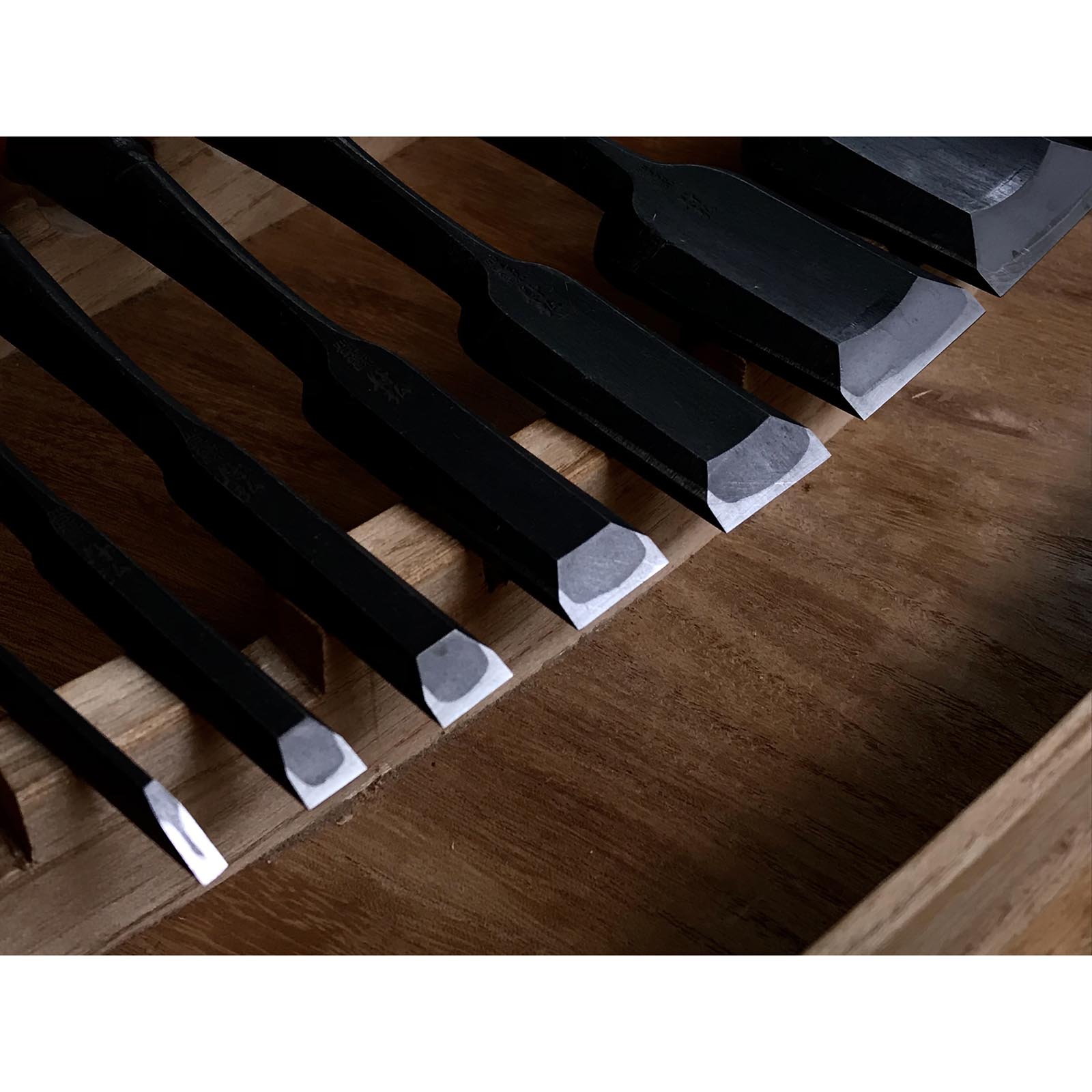 古株 無我 特製船広 ノミセット 掘り出し物 無我 舟弘作 追入15本組鑿 黄楊柄 オイレノミ