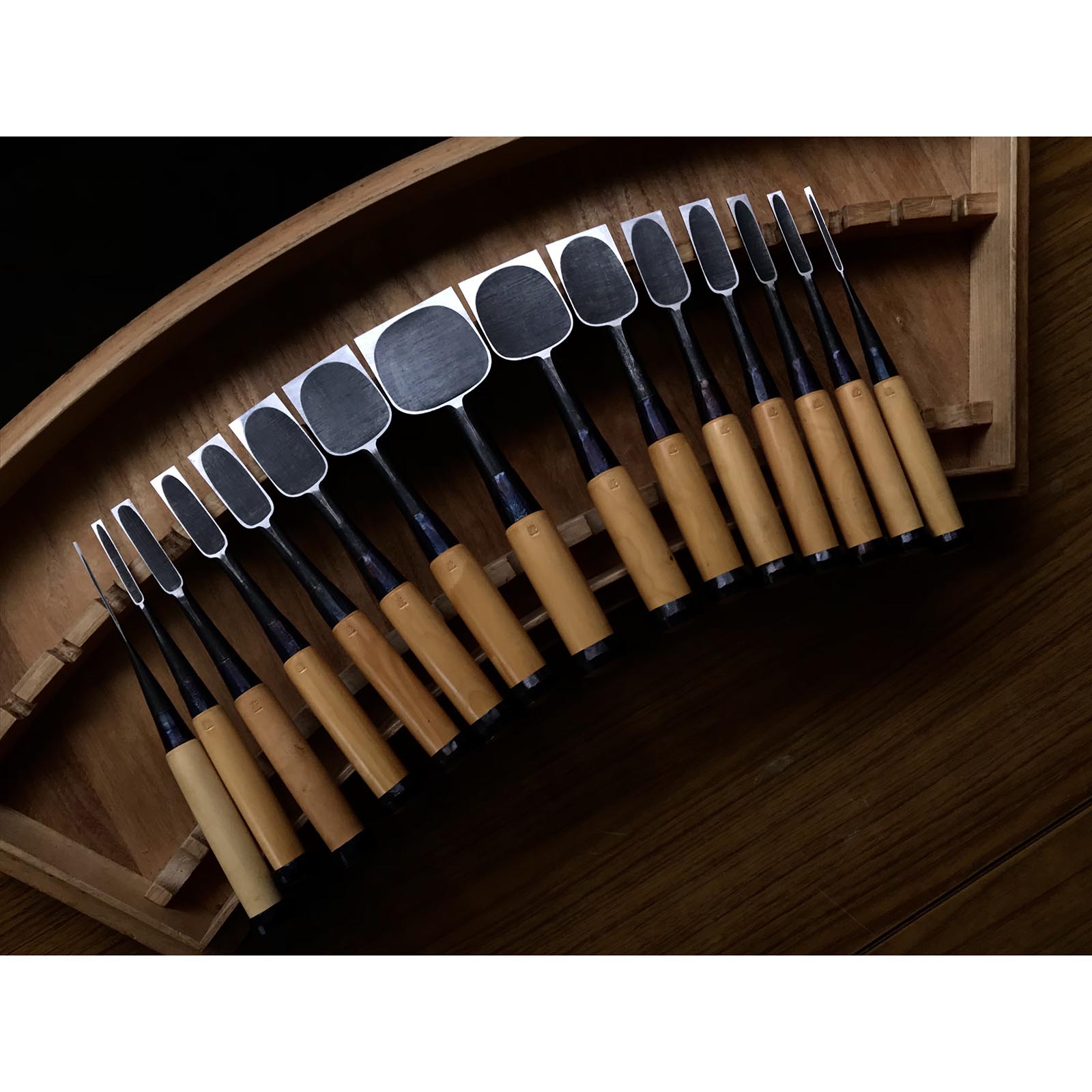 古株 無我 特製船広 ノミセット 掘り出し物 無我 舟弘作 追入15本組鑿 黄楊柄 オイレノミ