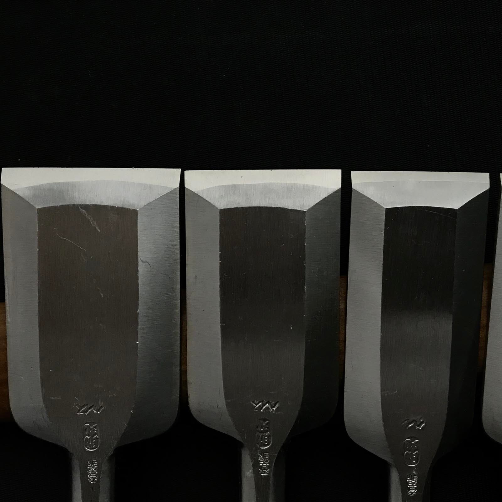 Sukemaru 4th High-Speed Steel Medium Timber chisels by Usui Yoshio 四代助丸 碓氷淑郎 ハイス鋼 中叩き鑿 Chutatakinomi
