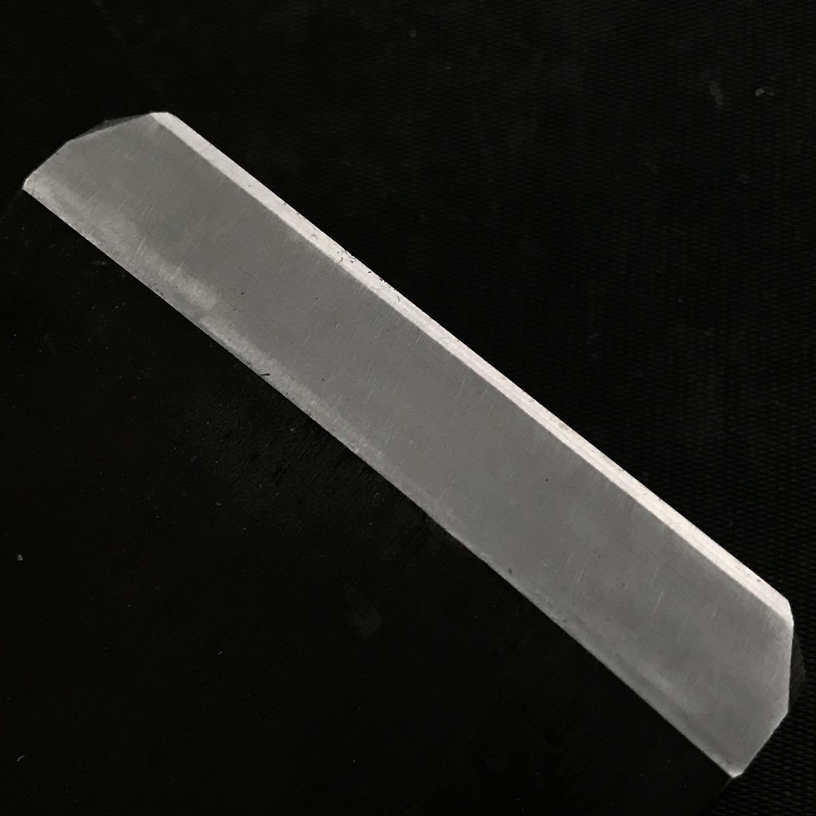 Muneaki Smoothing Plane (Kanna) by Yaegashi Uchihamono Seisakusyo 八重樫打刃物製作所作 宗秋 仕上げ鉋 70mm