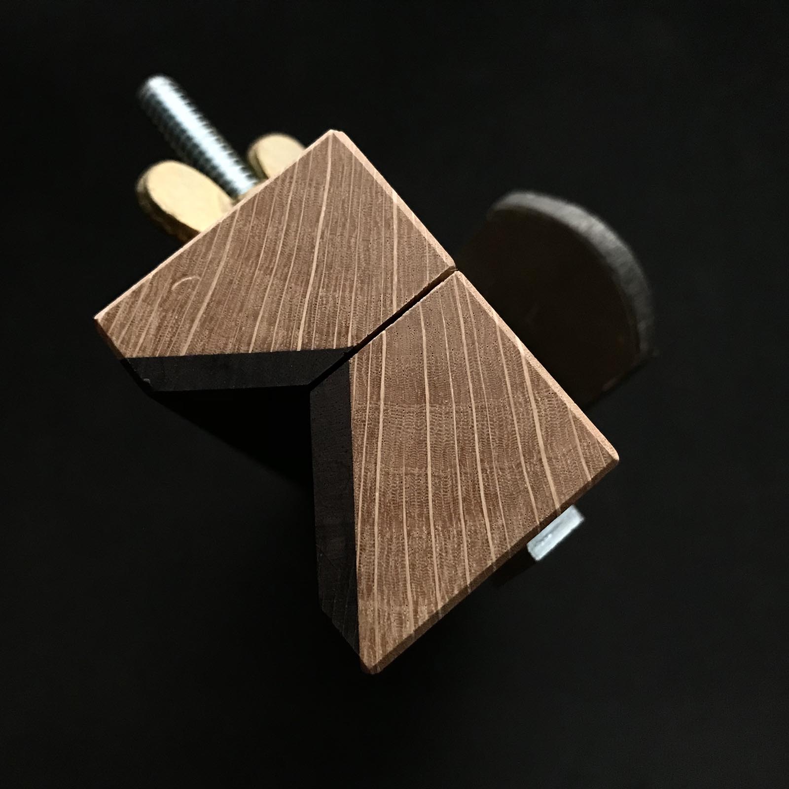 Old stock Marue Chamfer Plane 60° with blue steel 掘出し物 まる栄 猿面取鉋 黒檀張り 30mm