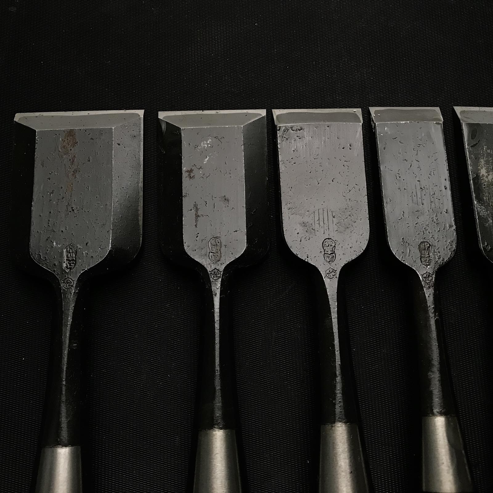 左市弘角打ち 卓上鑿セット 左市弘 角打追入組鑿 未使用