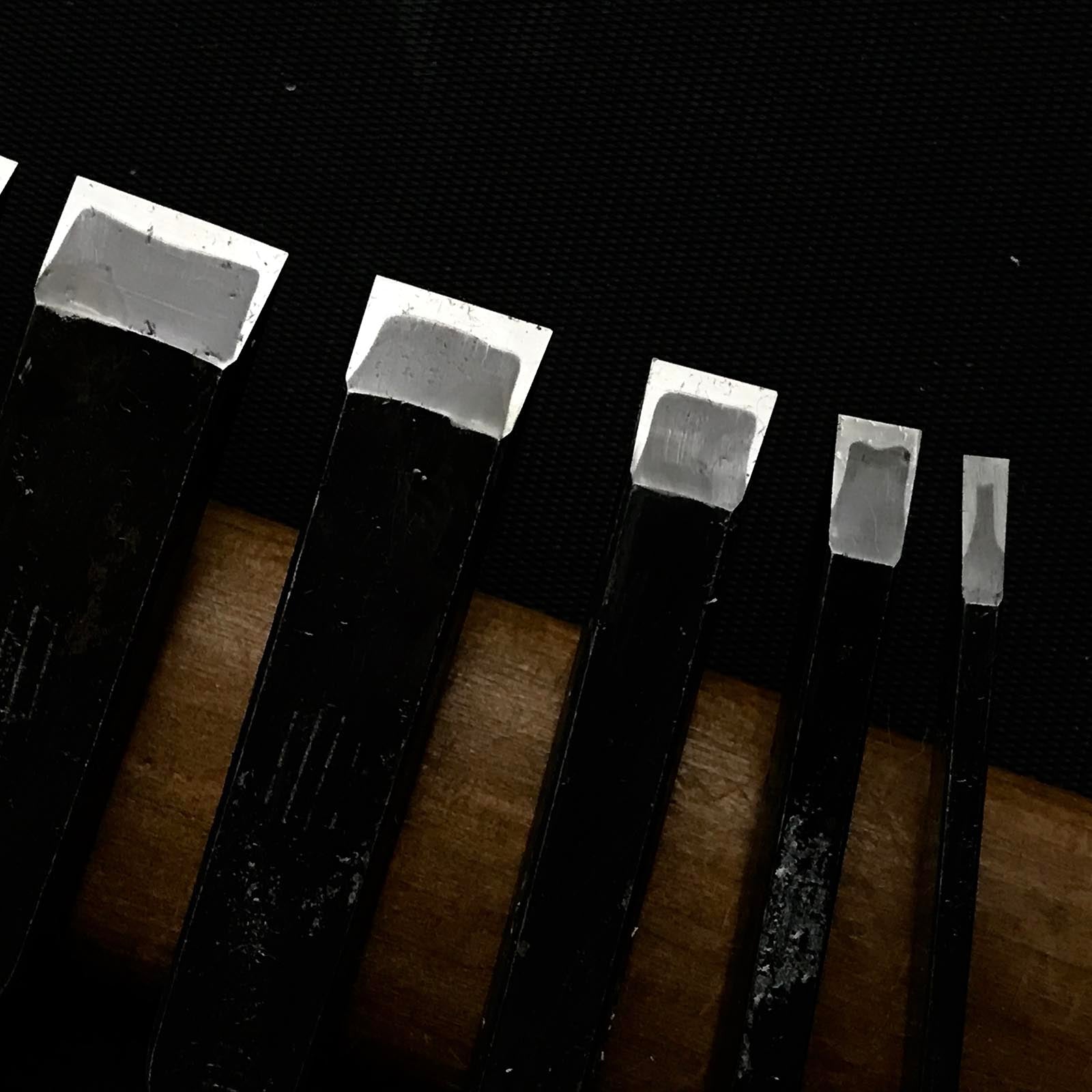 左市弘角打ち 卓上鑿セット 左市弘 角打追入組鑿 未使用