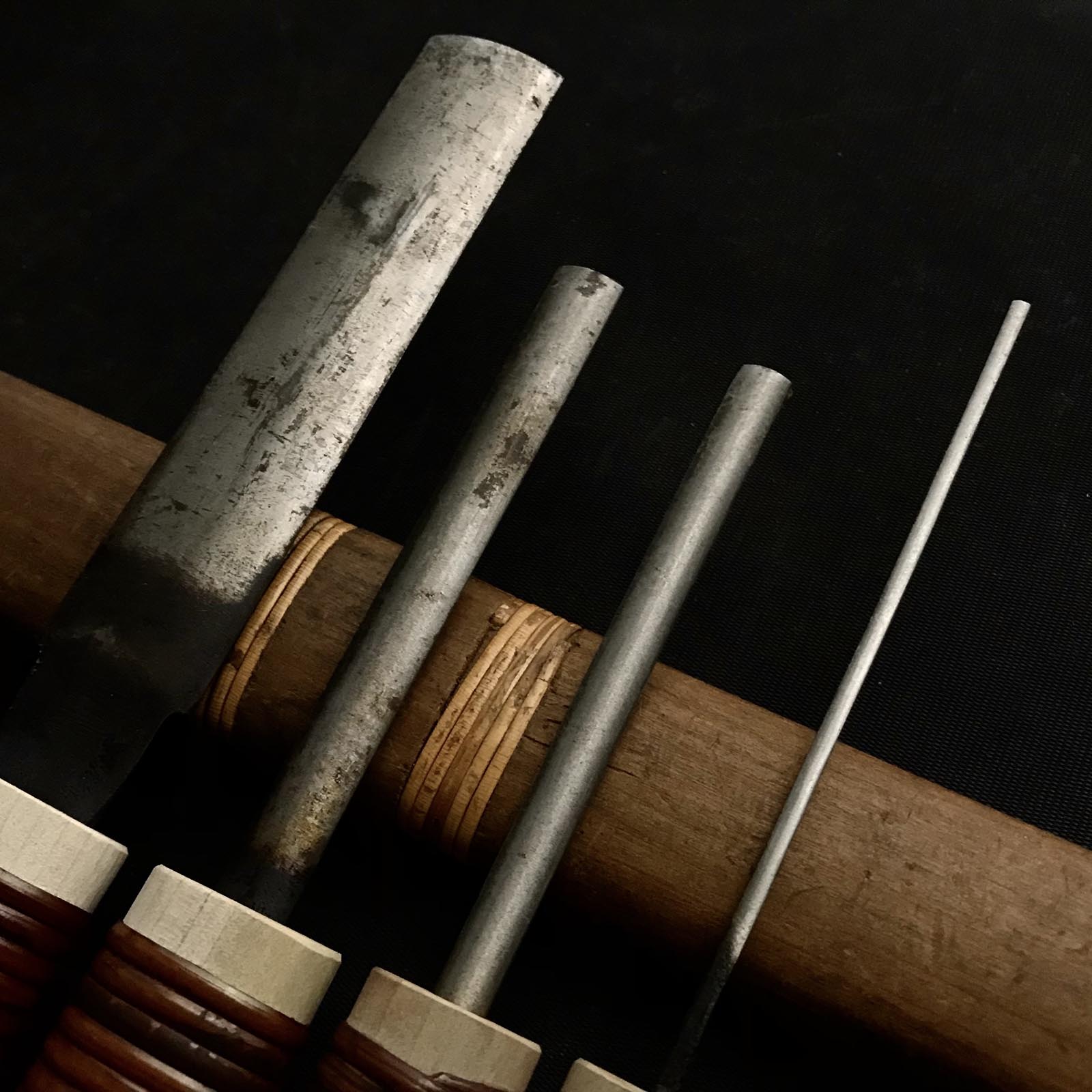 旧蔵 外丸能見鑿 青鋼付鑿 掘り出し物 外丸彫刻刀 黒刃 青紙鋼