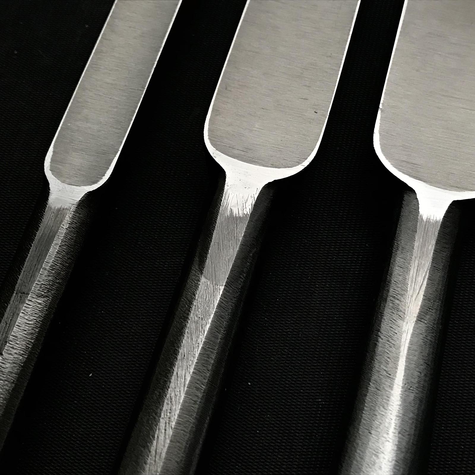 田斎木工鑿(タタキノミ) 青鋼付 田斎作 叩鑿 18,30,36,42,48mm