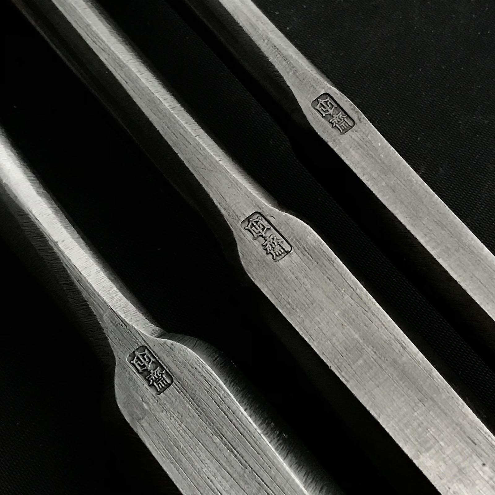 田斎木工鑿(タタキノミ) 青鋼付 田斎作 叩鑿 18,30,36,42,48mm