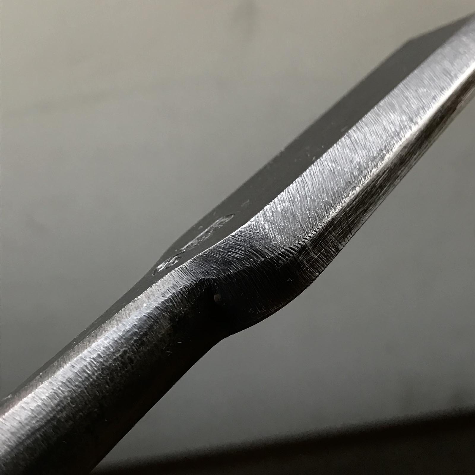 Aki Tasai Timber chisels (Tatakinomi) with blue steel 明田斎 黒仕上げ 叩鑿 30mm