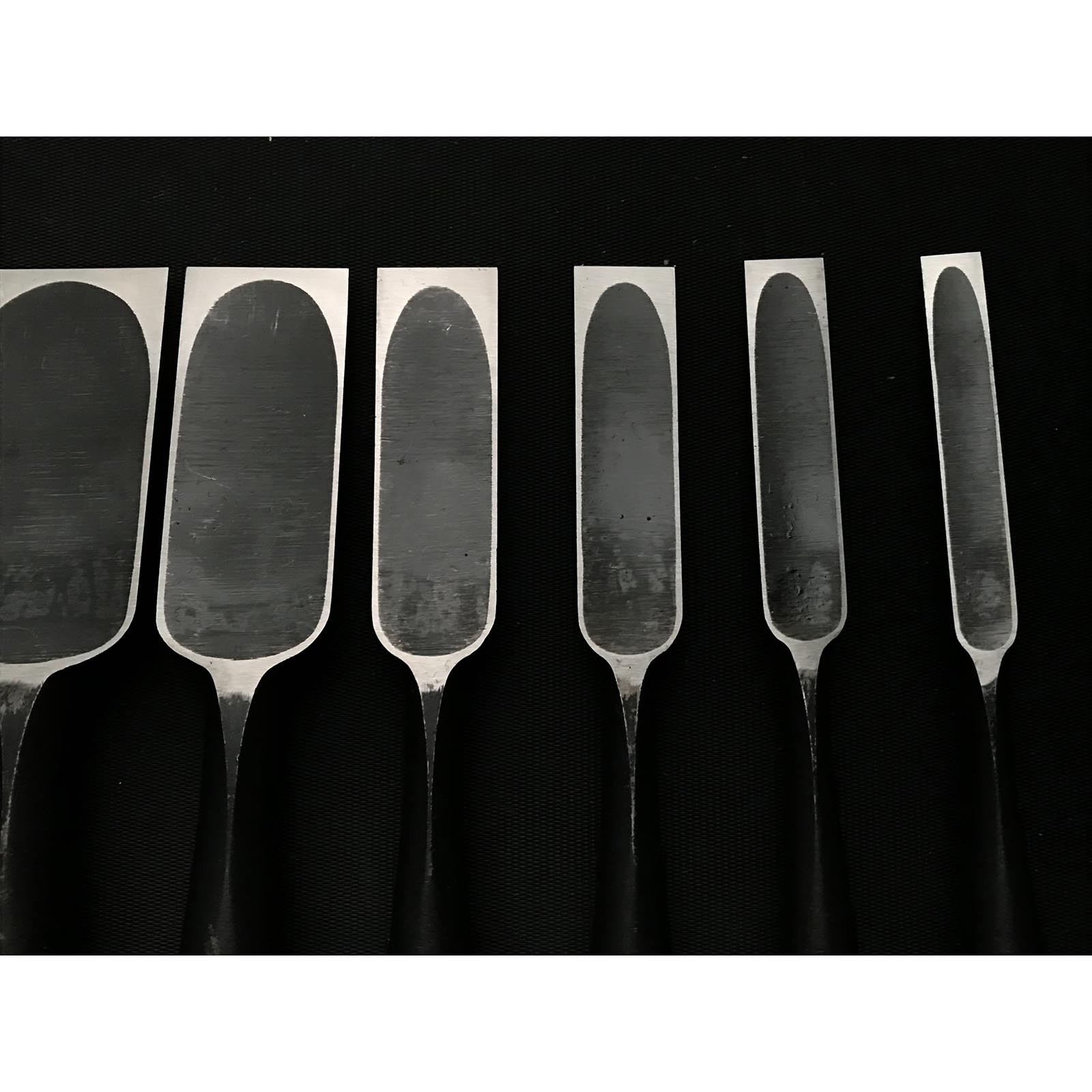 古株越高 卓上ノミセット 掘り出し物 越孝 追入10本組鑿 おいれのみ