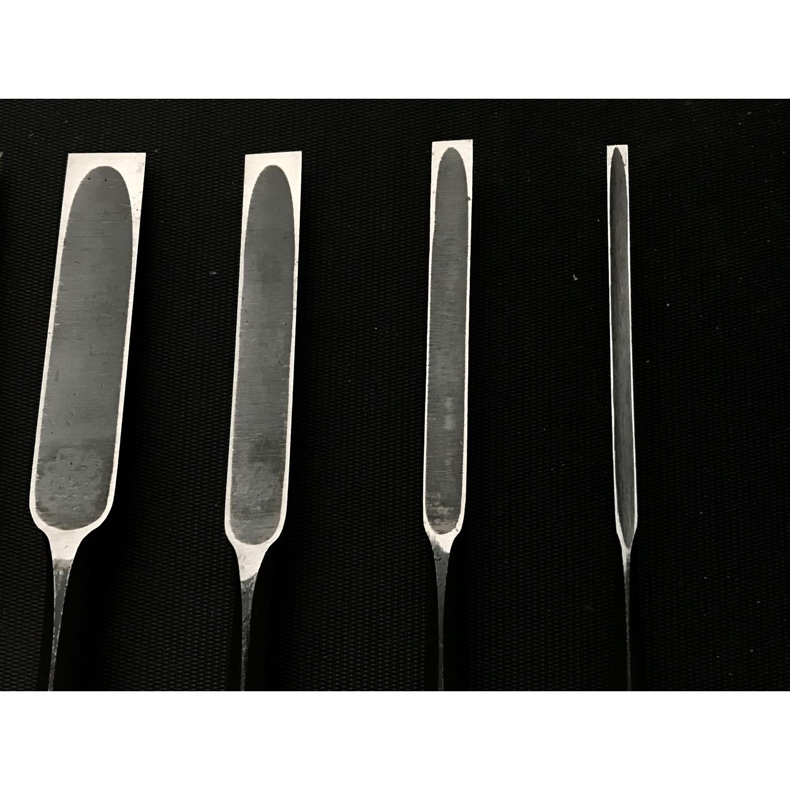 古株越高 卓上ノミセット 掘り出し物 越孝 追入10本組鑿 おいれのみ