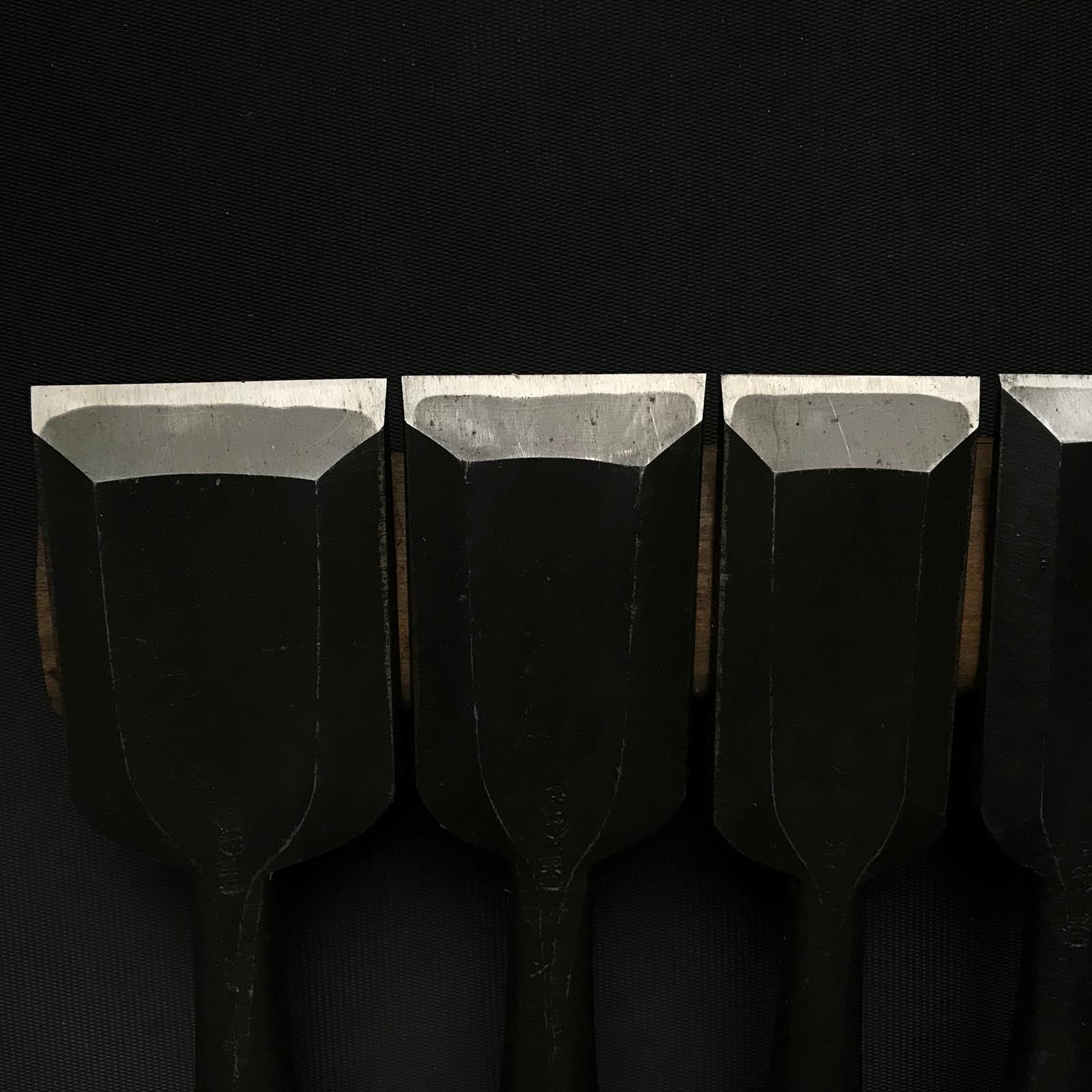 Kazuhirro Old stock Bench chisels set by Endou Kazuo 遠藤一雄作 かず弘 追入組鑿 Oiirenomi