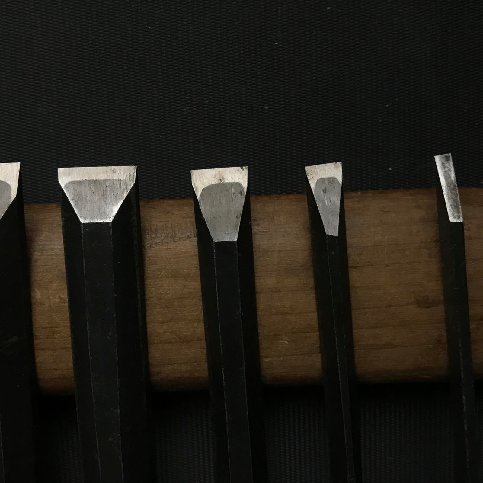 Kazuhirro Old stock Bench chisels set by Endou Kazuo 遠藤一雄作 かず弘 追入組鑿 Oiirenomi