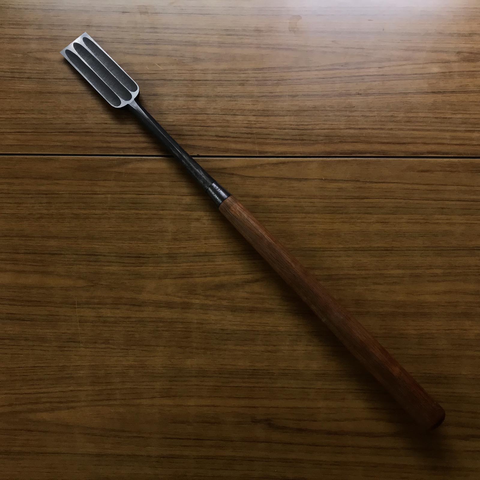 宮脇正孝作 正重鑿 中古 掘り出し物 宮脇正孝氏 正繁 本突き鑿 48mm