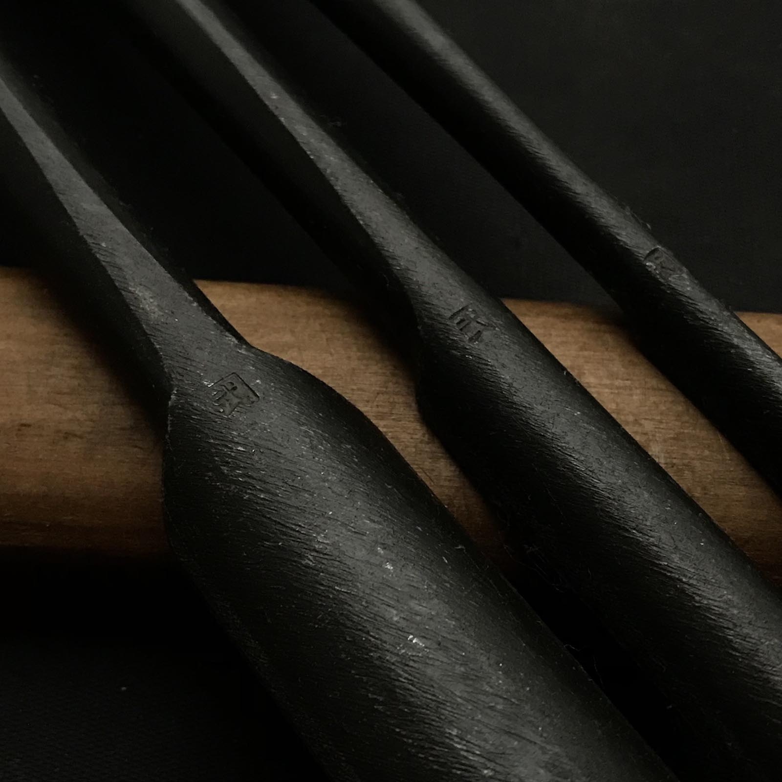 Old stock Koumaru Type Kanetake Paring chisels set 掘出し物 カネ武 甲丸薄鑿 Usunomi