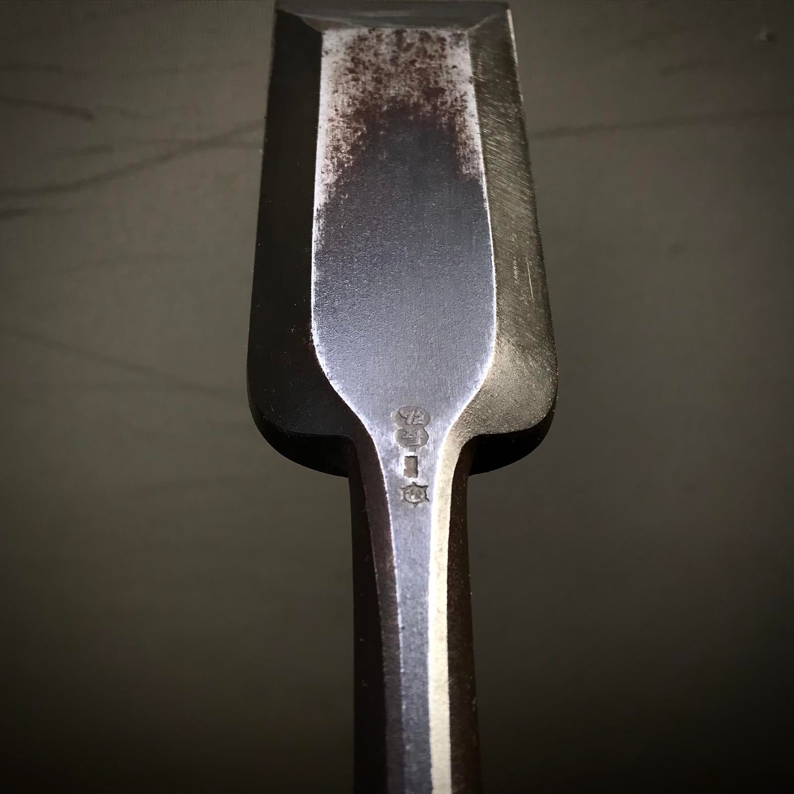 使用長広(ながひろ) 鑿(大月のみ、本月のみ) 中古長弘 本突き鑿 48mm