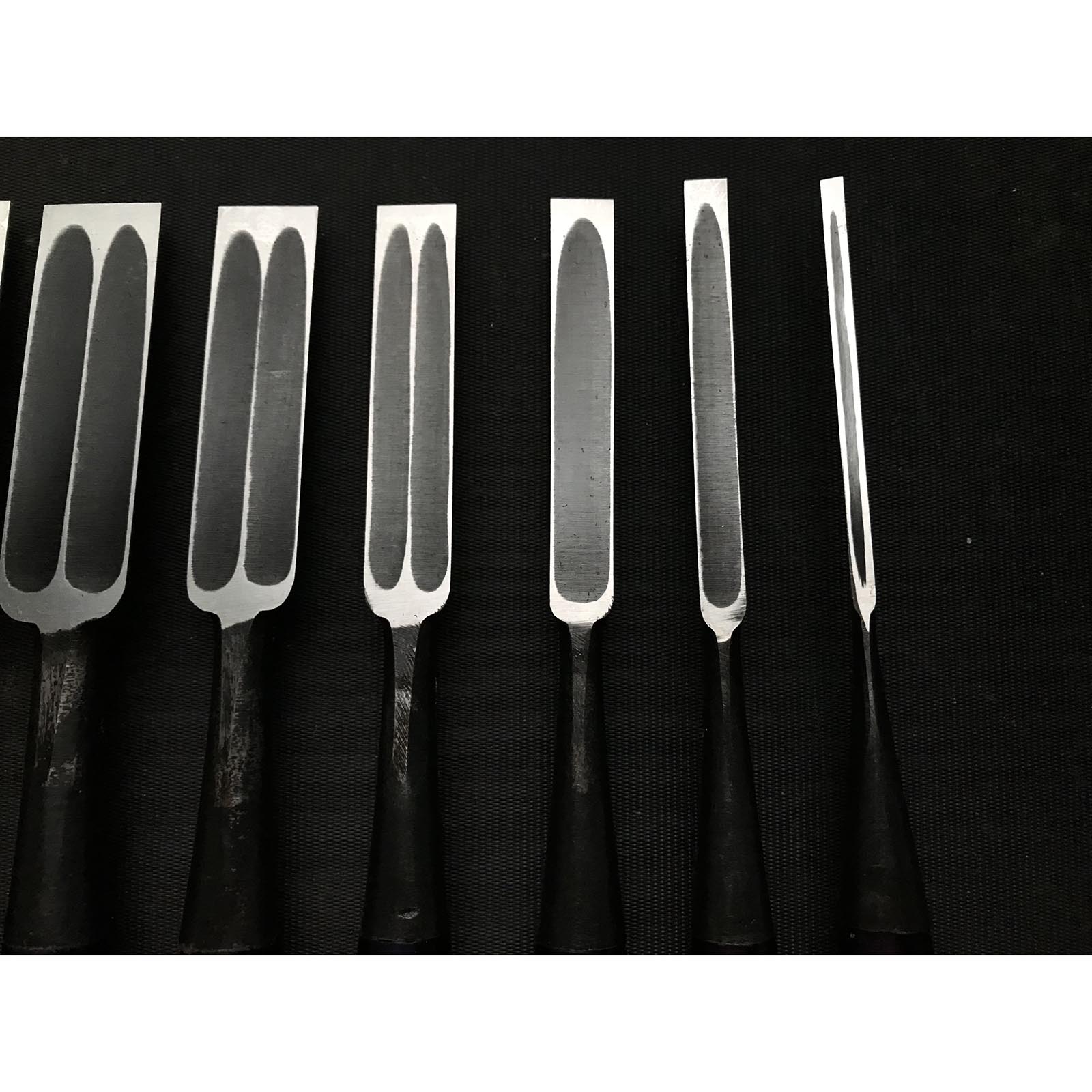 小丸藤宏型 今井忠太郎作 卓上ノミ 今井忠太郎作 二治弘 甲丸追入組鑿 紫檀柄 おいいれのみ #3