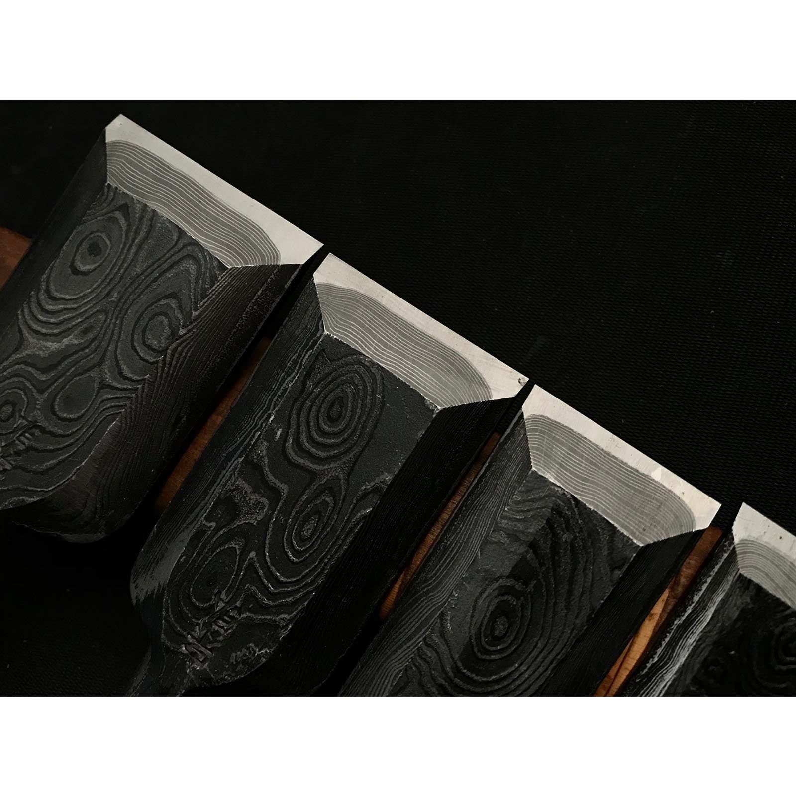 旧蔵 隅流し宗弘 ベンチノミセット 掘り出し物 宗弘 墨流し 追入組鑿 黒檀柄 おいれのみ