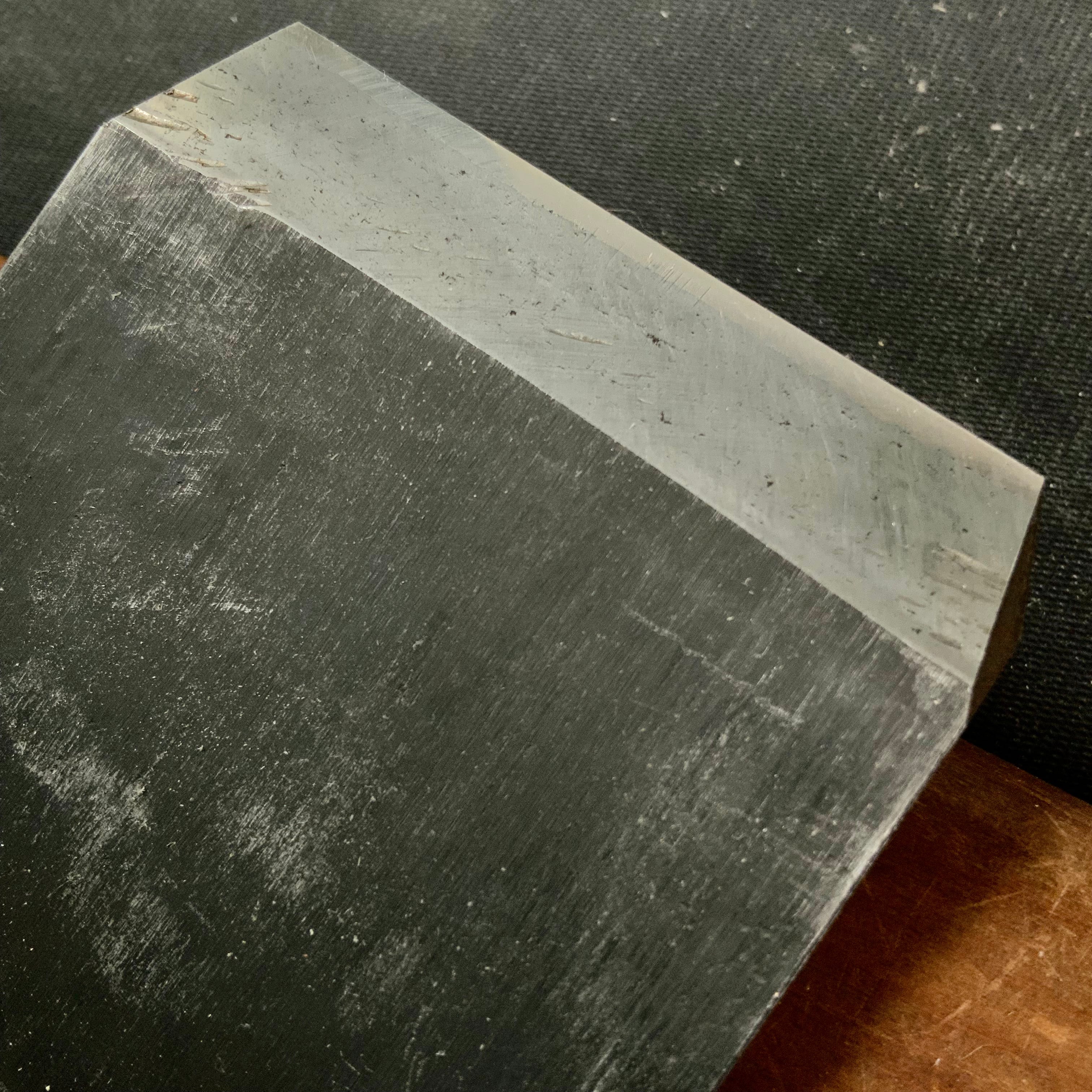 Old stock Genji Smoothing Plane (Kanna) by Kiyotsugu Toushichi  掘出し物  猪上清次作  源氏  仕上げ鉋  65mm