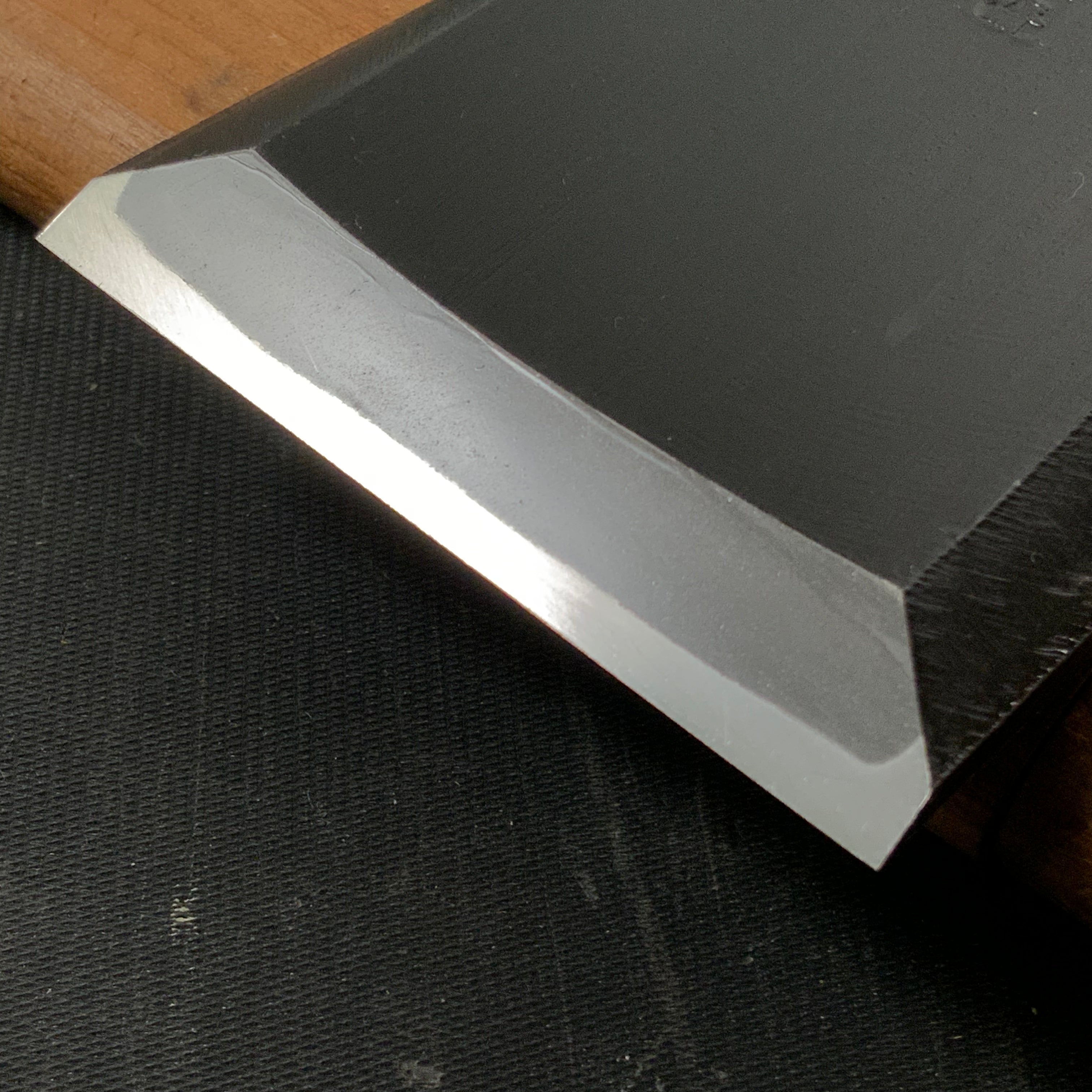 Tasai Bench chisels (Oirenomi) with blue steel  田斎作 黒仕上 追入鑿 60mm