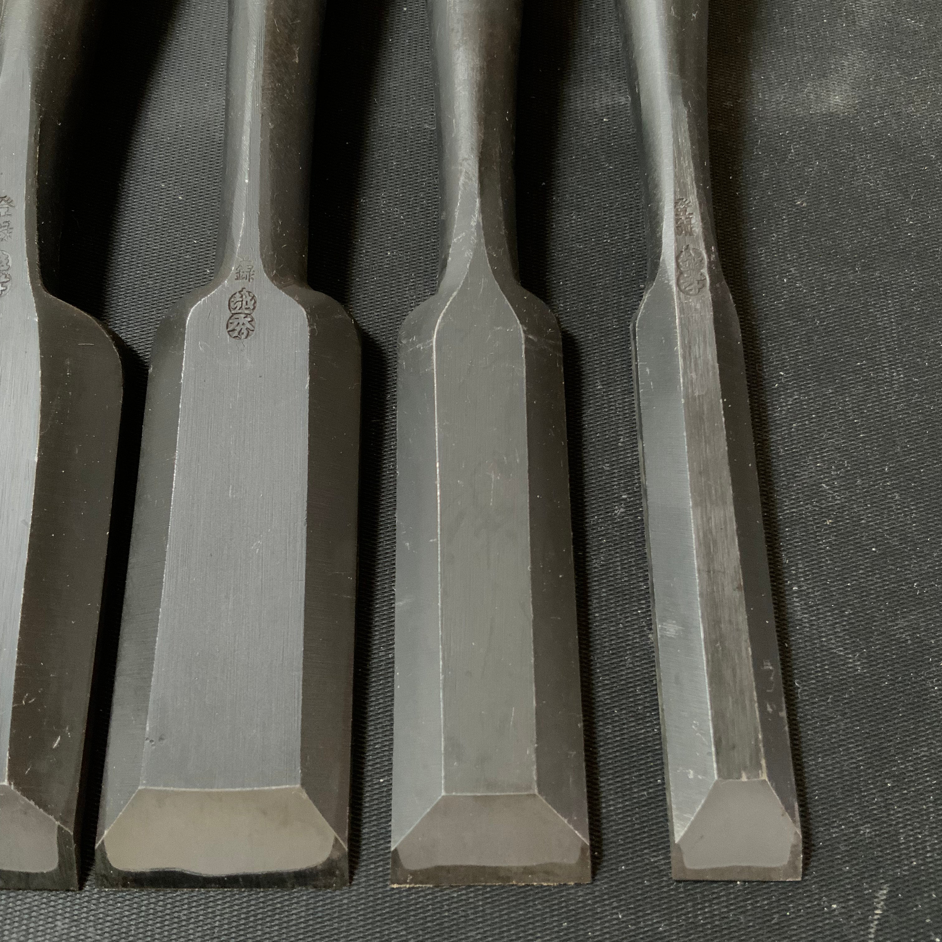 #M153  Mixed Middle Timber chisels set by unknown smith バラ鑿合わせ  半叩き組鑿 作者不明