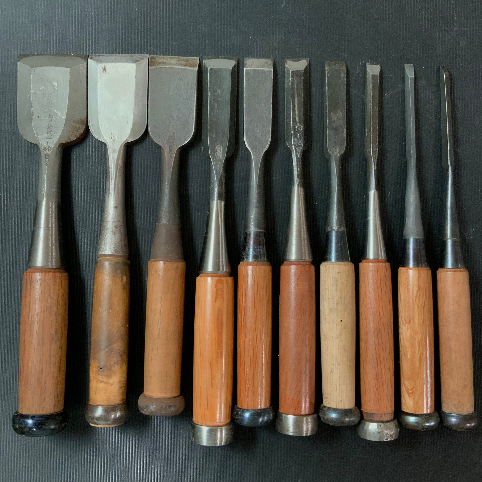 #M156 Mixed set for beginner Bench chisels set by unknown smith バラ鑿合わせ