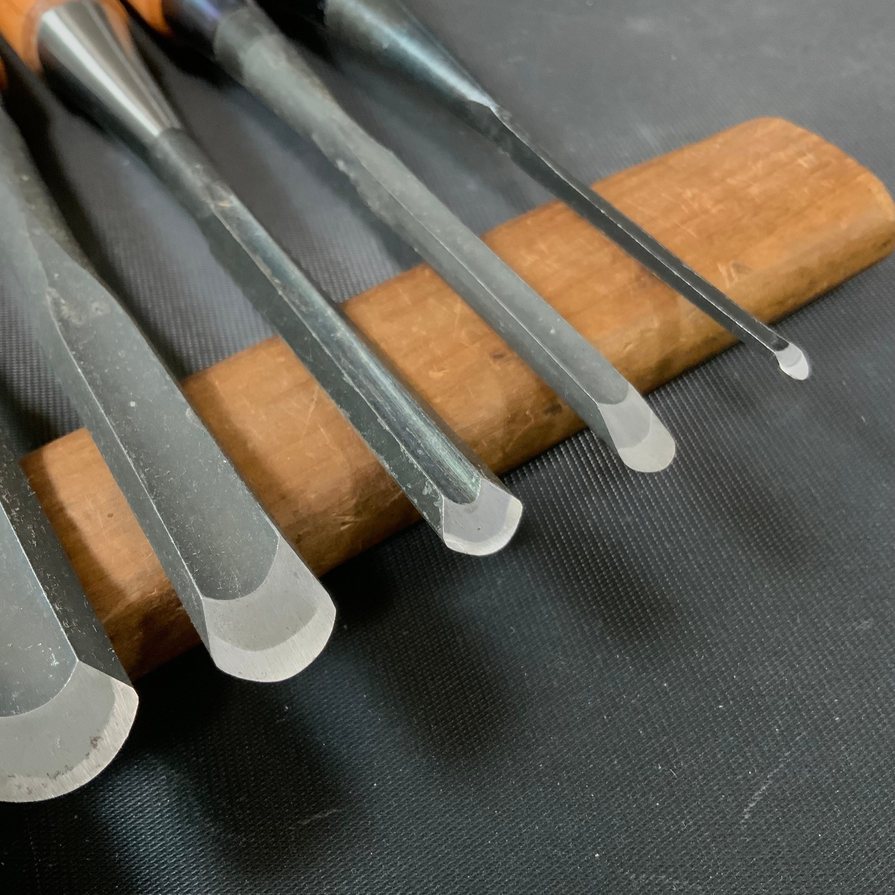 #14 Old stock Soto maru chisels set with white steel 掘出し物 外丸組鑿 10本組 Sotomarunomi