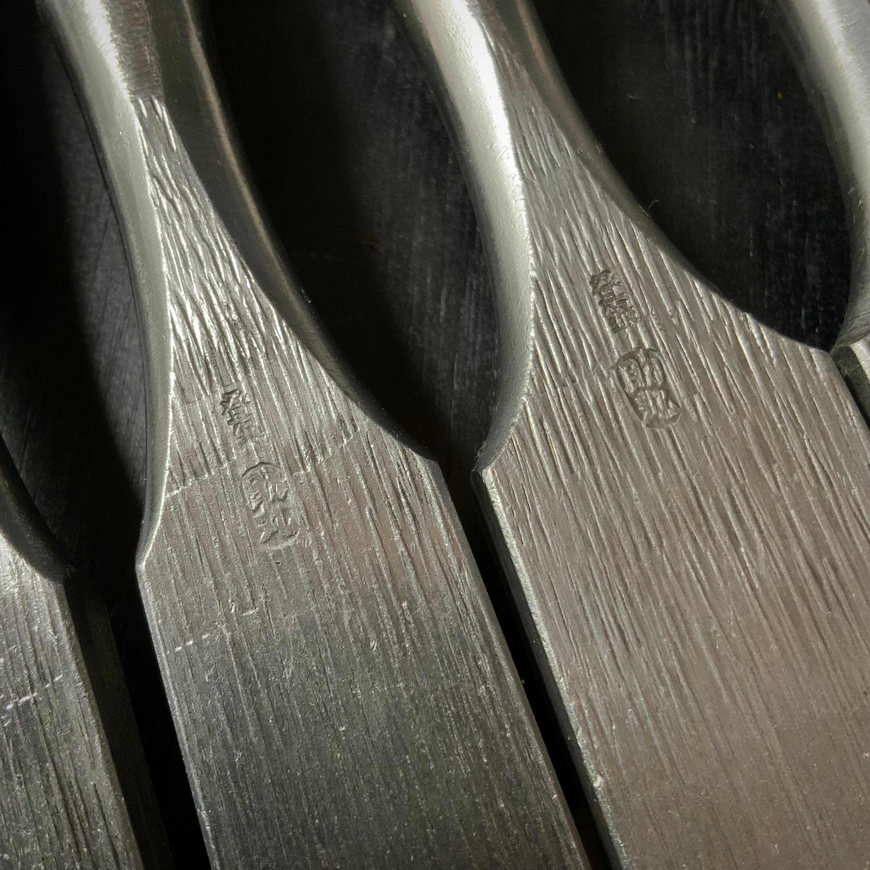Old stock Sukemaru 3rd Damekiri chisels set with Triple ura 掘出し物 三代助丸作 碓氷金三郎氏 ダメ切り6本組鑿 Damekirinomi