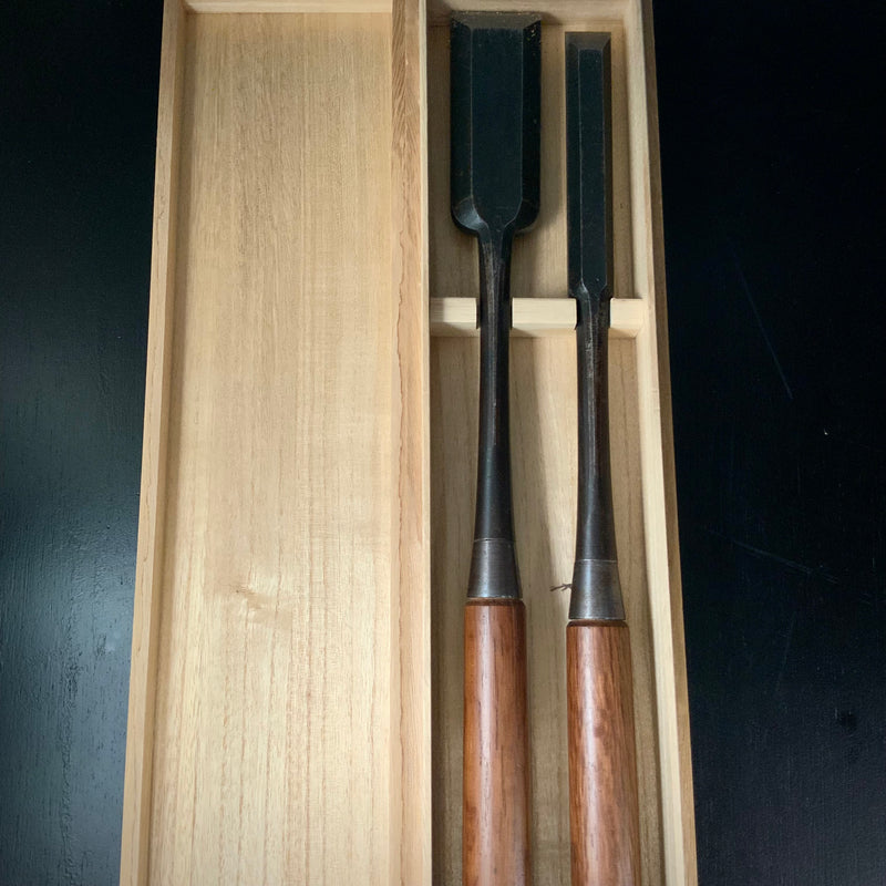 Old stock Hiromasa Slick Chisels set  (Ootsuki-nomi, Hontsuki-Nomi)  掘出し物 弘正 本突き組鑿  48,24mm